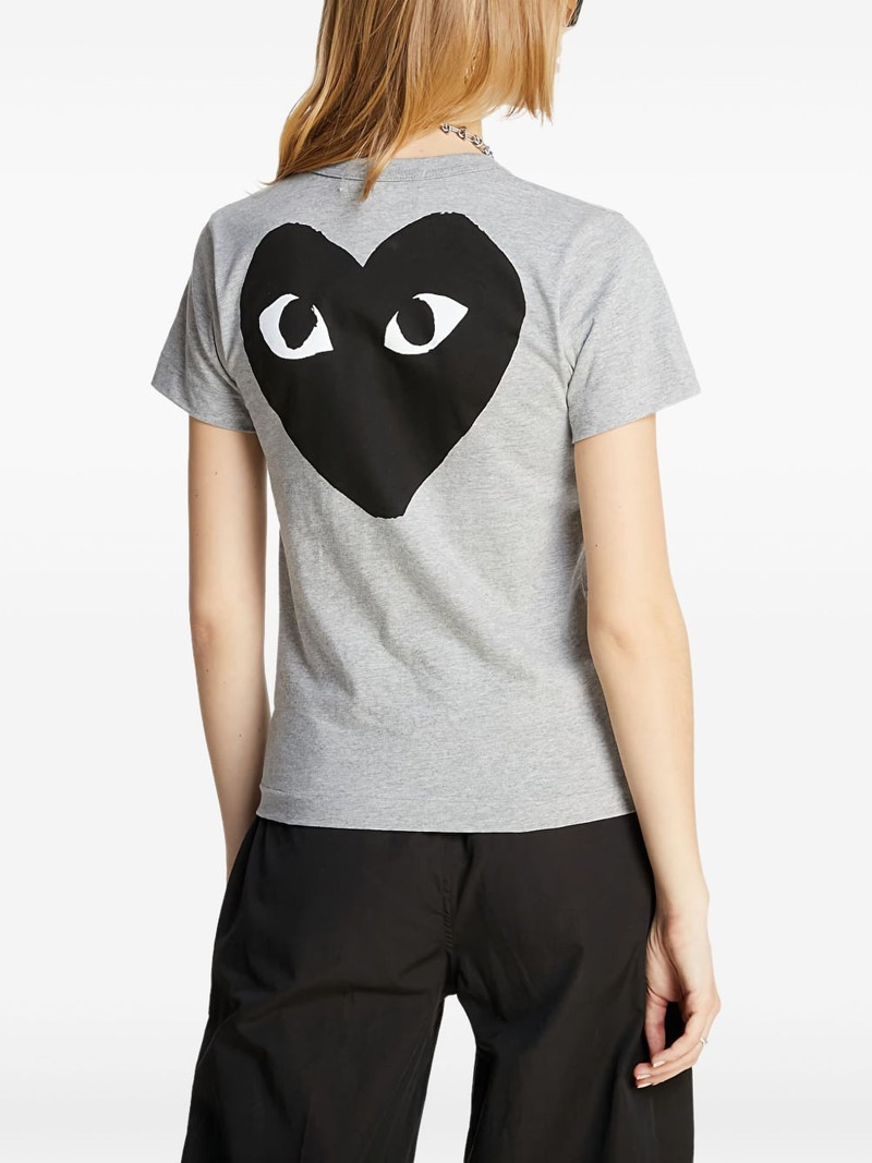 Play T-shirt 3