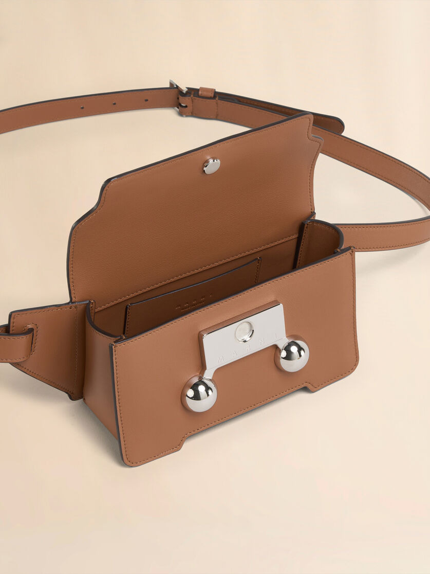 BROWN LEATHER TRUNKAROO CROSSBODY BAG - 3