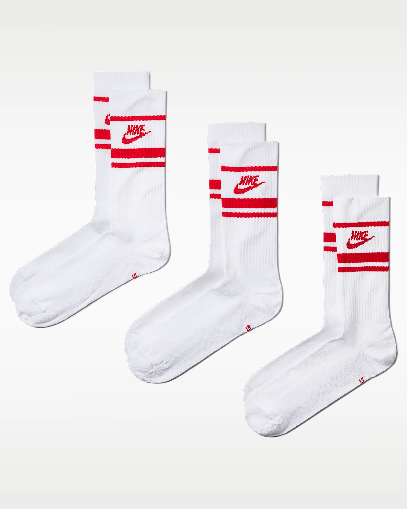 Nike Sportswear Dri-FIT Everyday Essential Crew Socks (3 Pairs) - 1