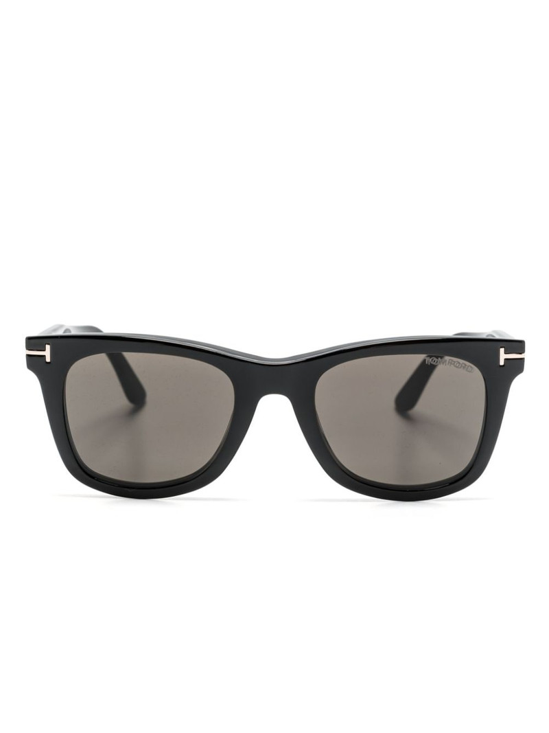 square-frame clip-on glasses 1