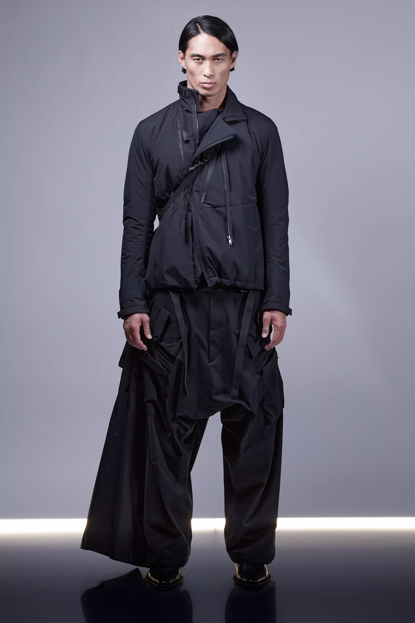 J122-GT 3L Gore-Tex Pro Coat Black - 33