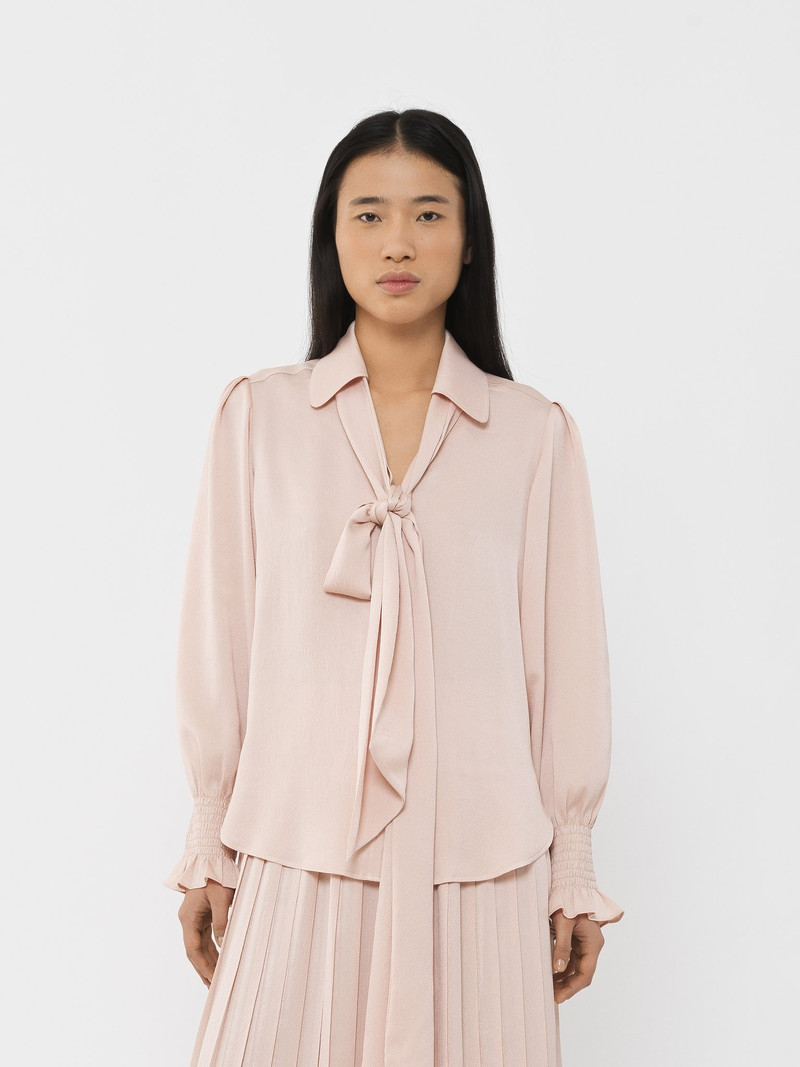See by Chloé LAVALLIÈRE BLOUSE outlook