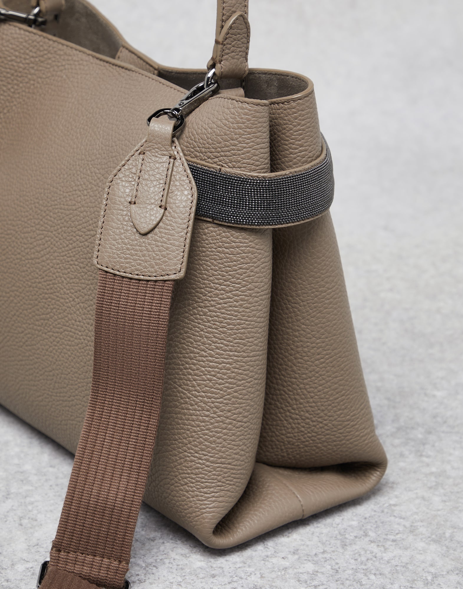 Texture calfskin bag with precious bands - 3
