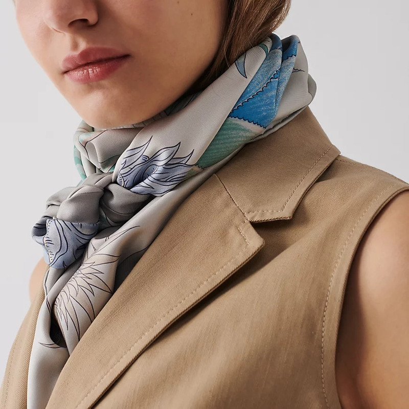 Hermès Index Bromeliaceae scarf 90 outlook