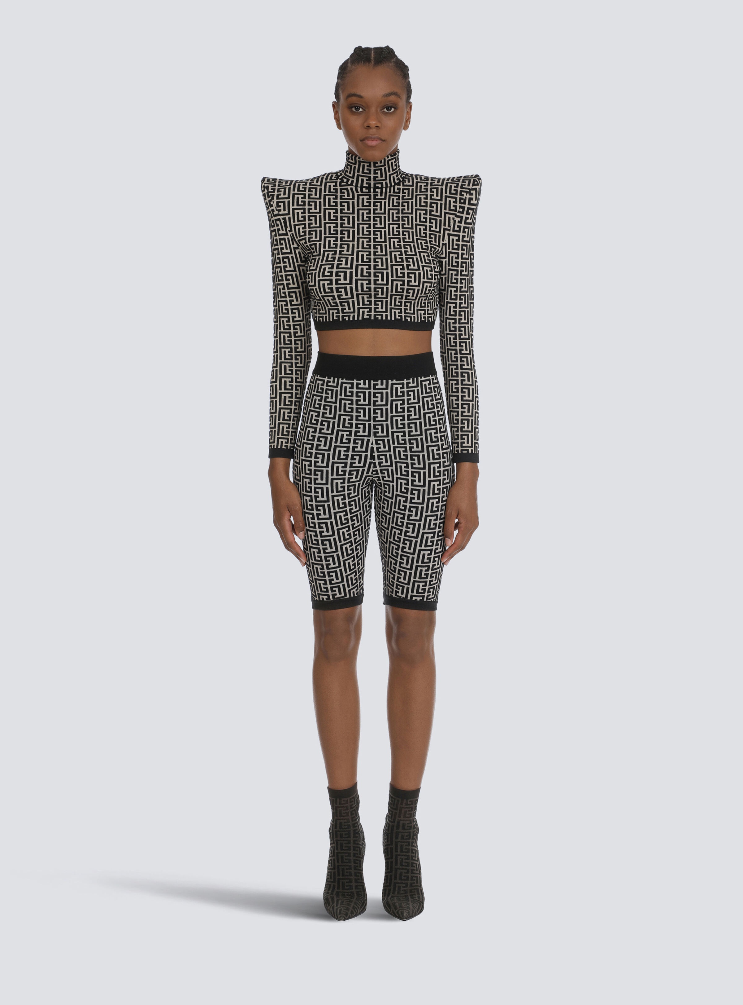 Bicolor jacquard knit shorts with Balmain monogram - 3