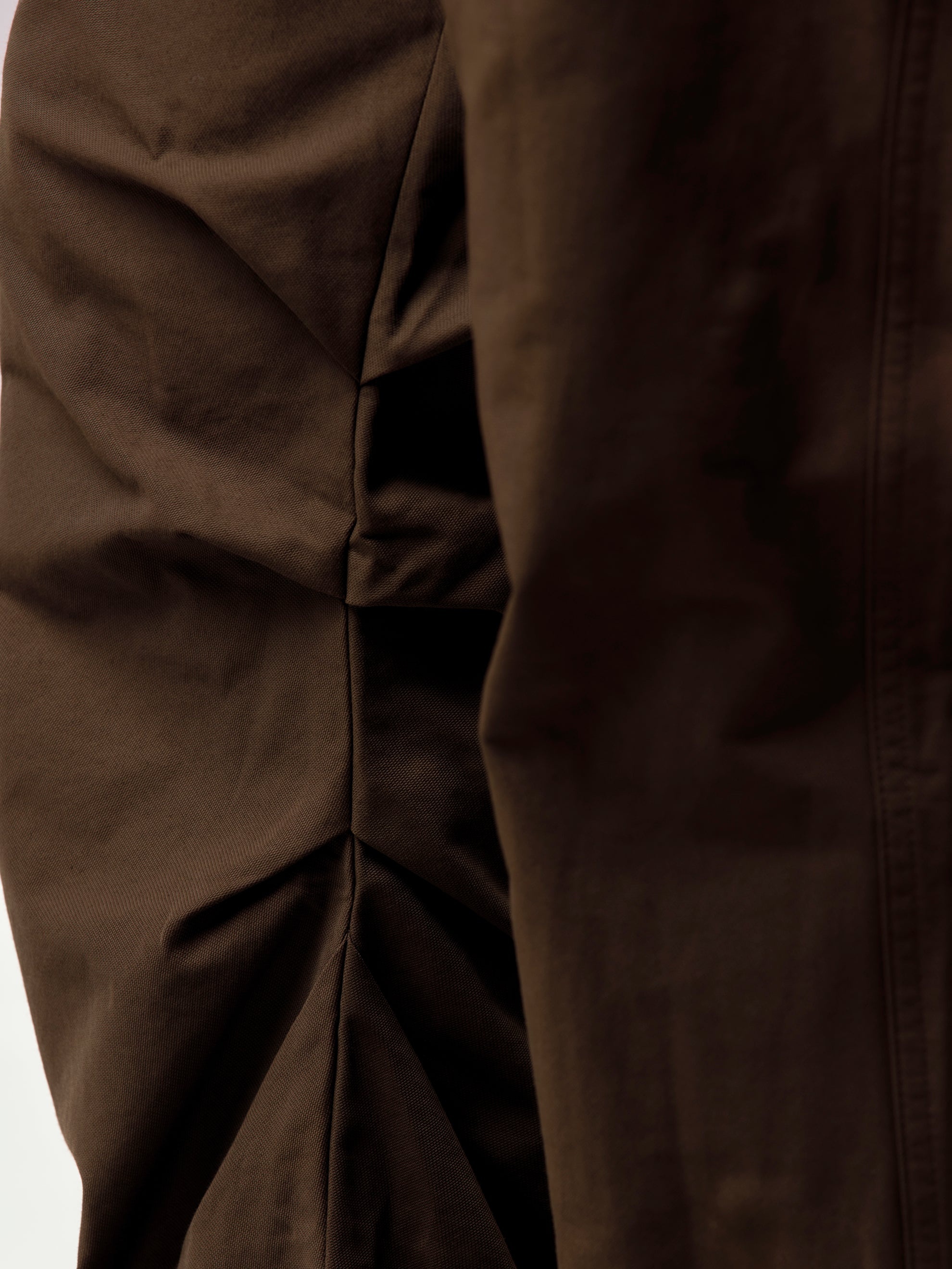 7.0 TROUSERS RIGHT (BROWN) - 7