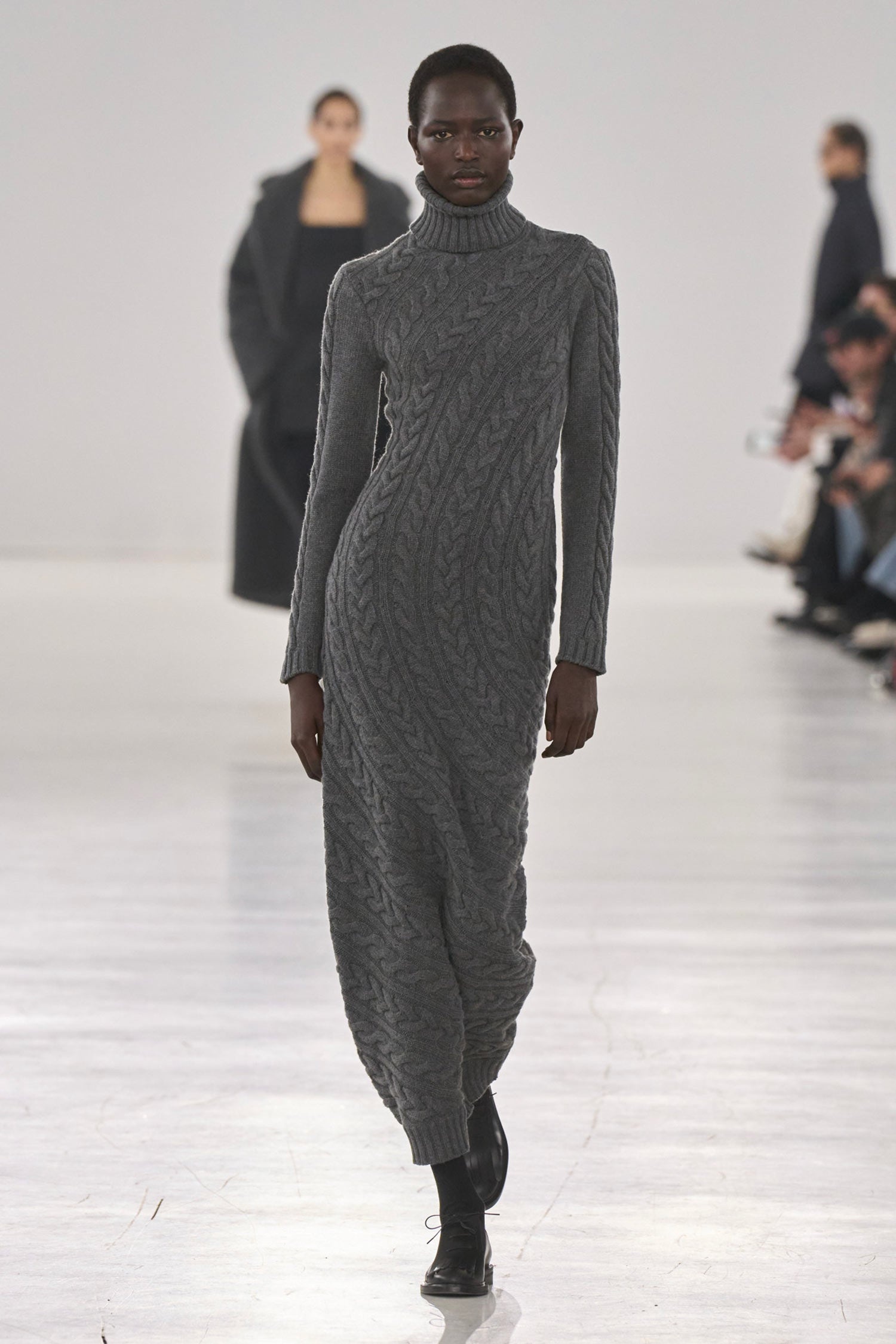 Wool-And-Cashmere-Arte-Dress - 4