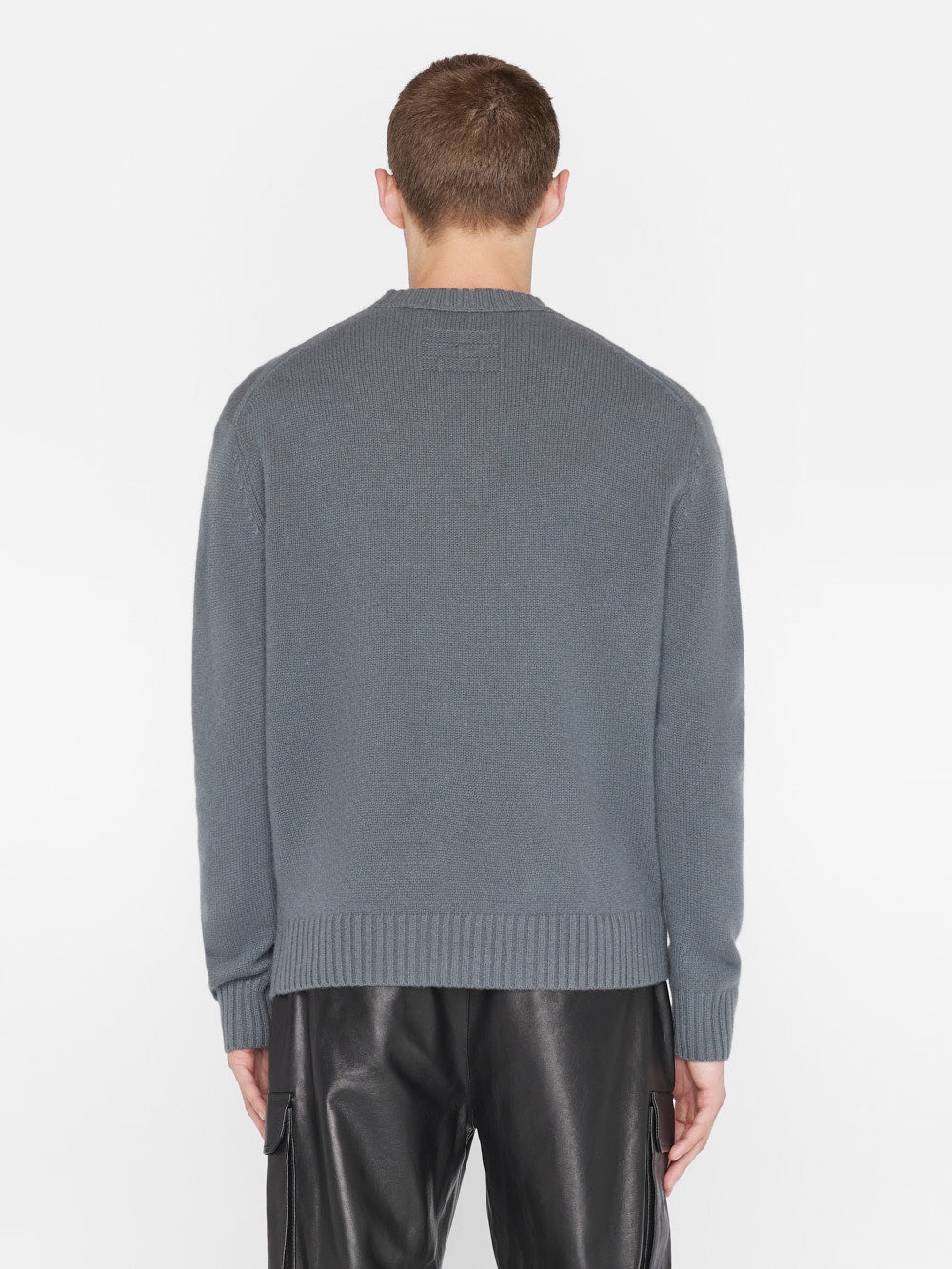 Cashmere Crewneck Sweater in Charcoal Grey - 7
