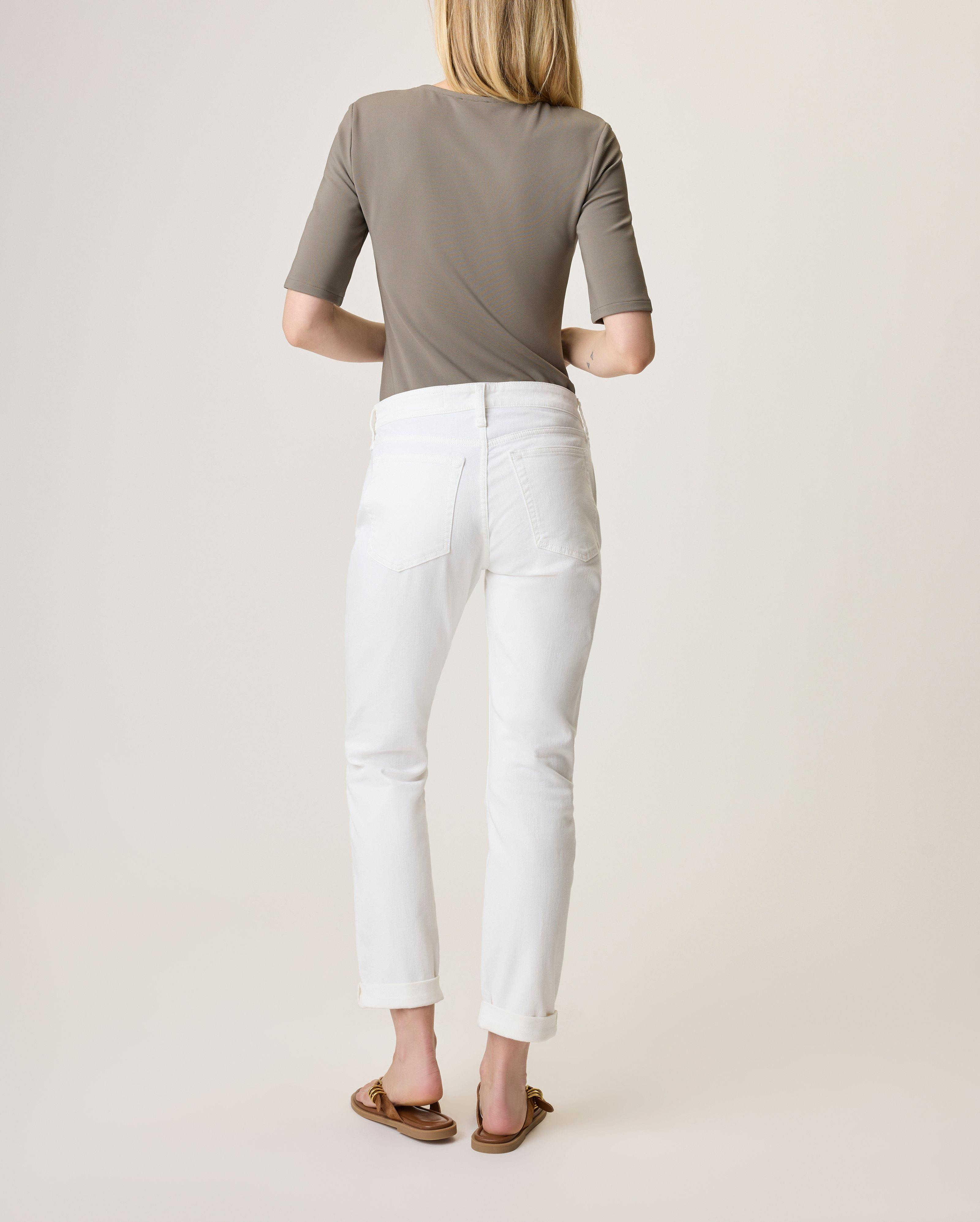 Baggy Dylan Boyfriend Jeans
Vintage Stretch Denim in White - 2