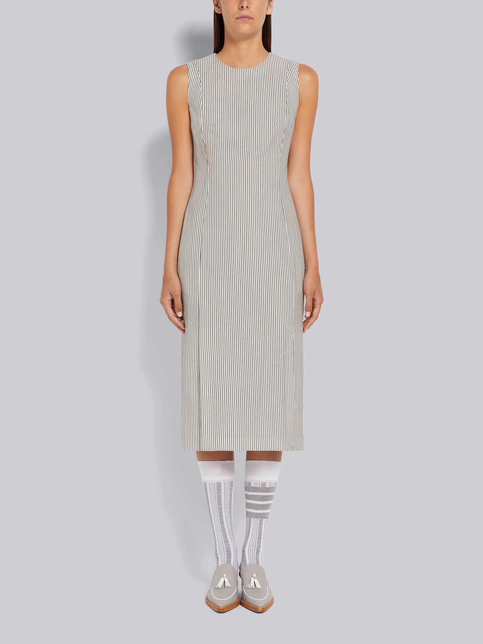 Medium Grey Wool Seersucker 4-vent Sleeveless Below the Knee Pencil Dress - 1