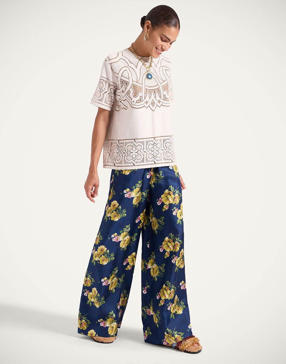 Lacey House T-Shirt - 6