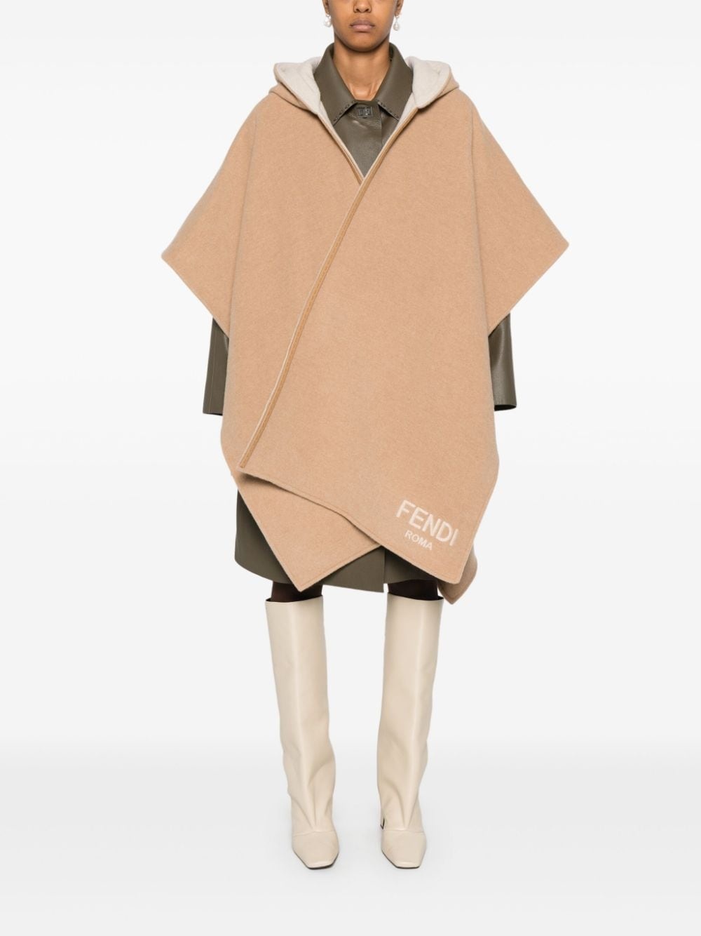 Fendi Roma poncho - 2