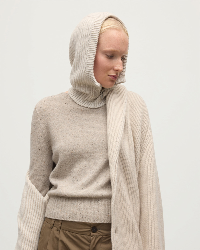Nevis Natural Cashmere Hood 1