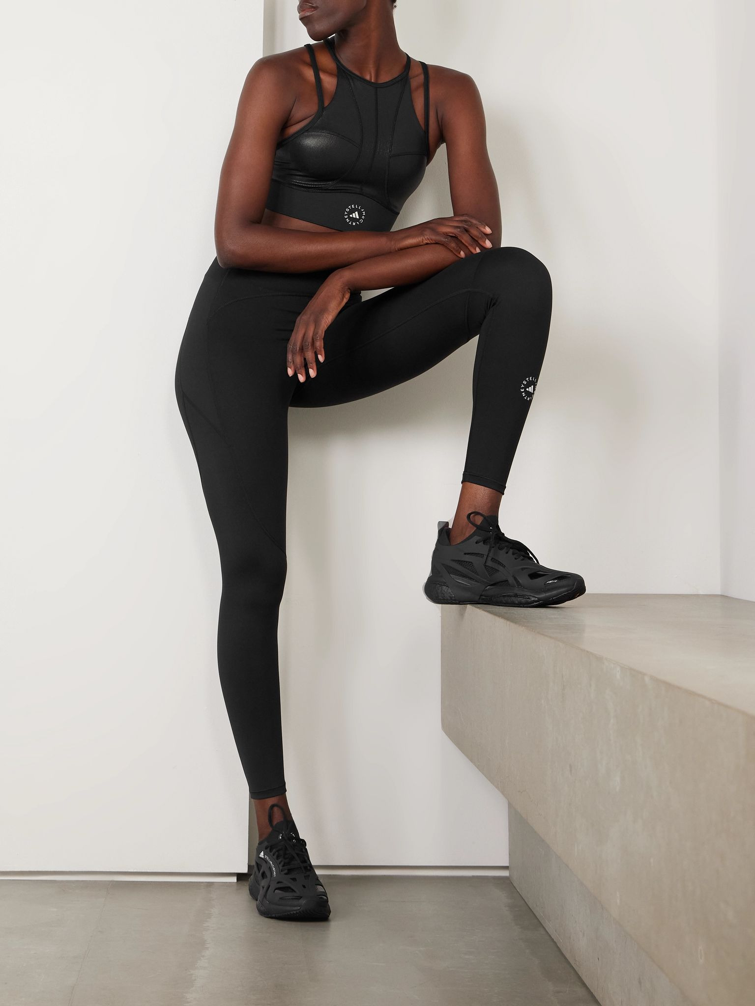 Printed recycled sports bra Black - 2