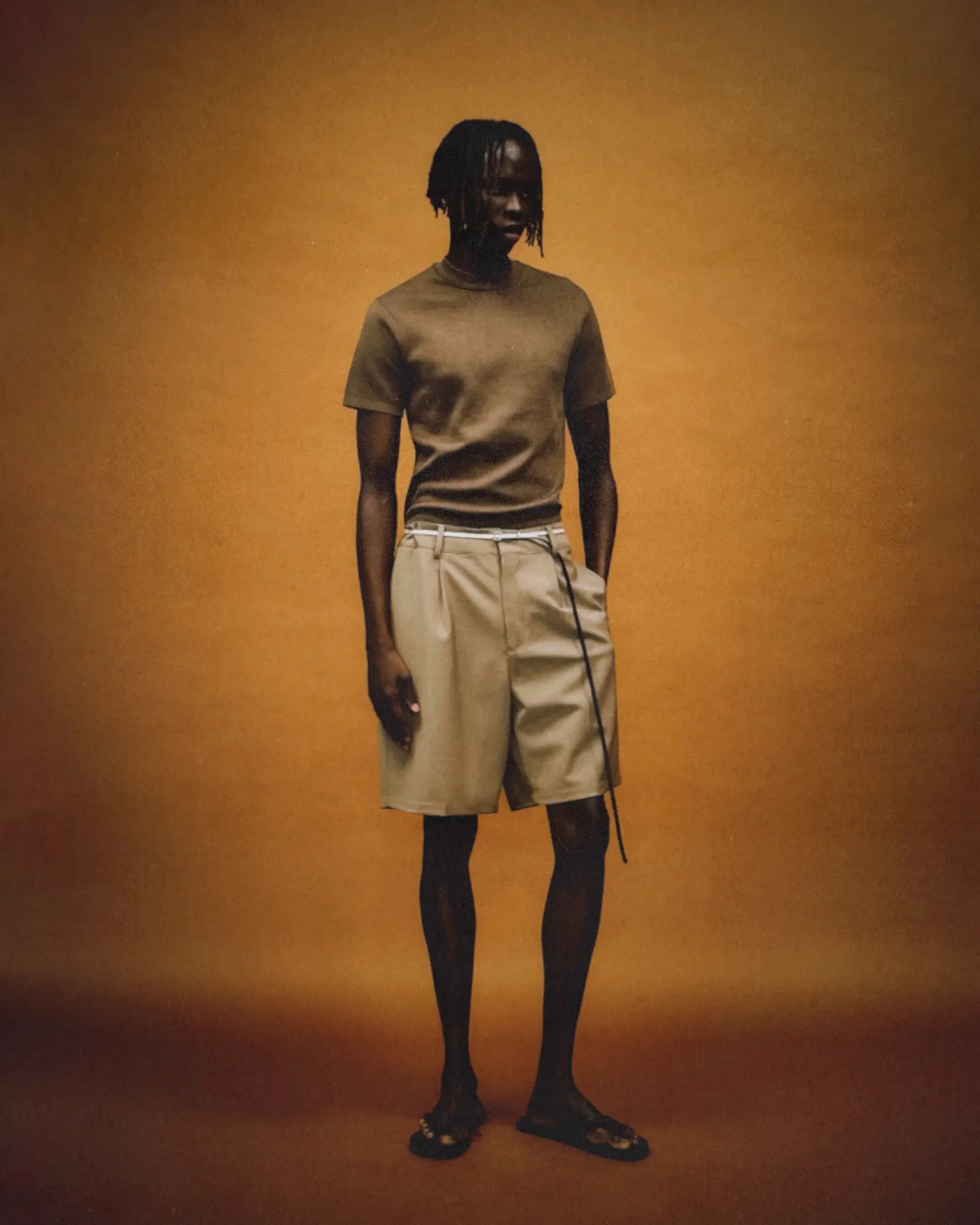 SLIM KNIT TEE LIGHT BROWN - 3