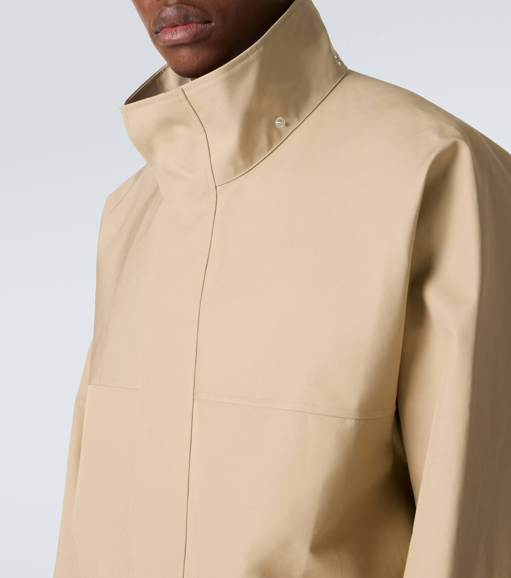Hooded cotton gabardine jacket - 7