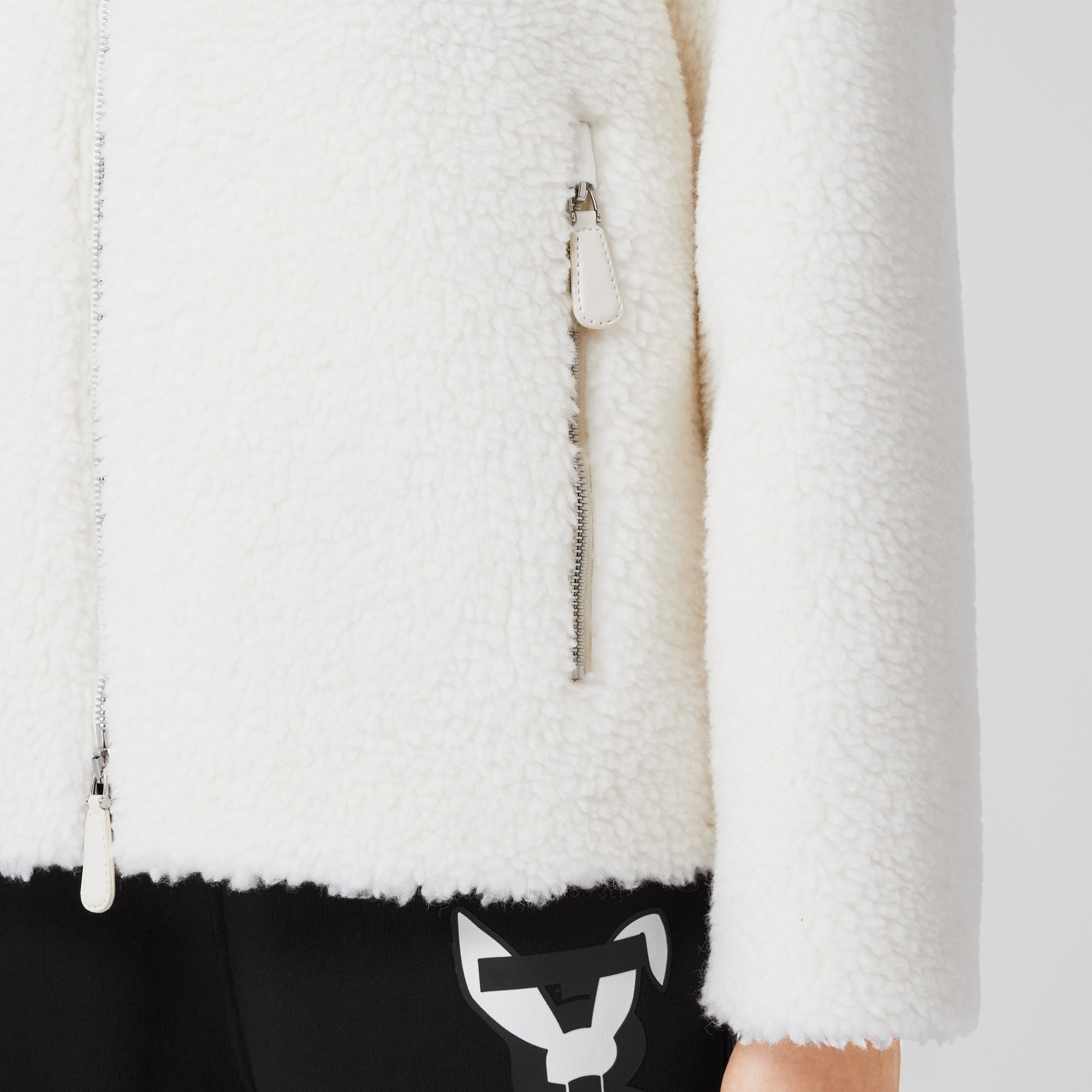 Rabbit Appliqué Fleece Jacket - 5
