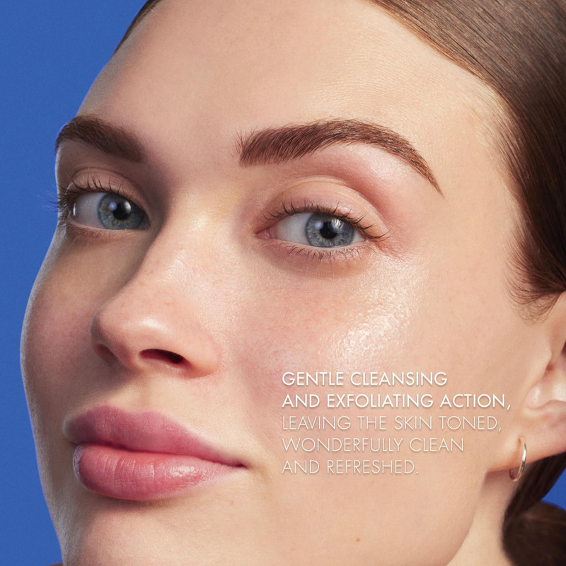 Biosource Hydrating & Tonifying Toner 4