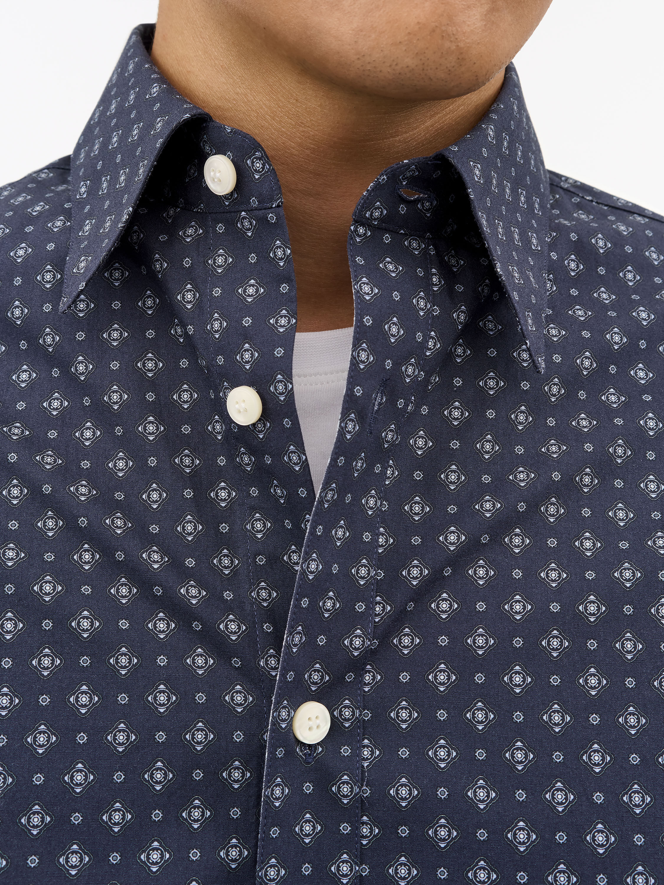 Bennett Relaxed-Fit Shirt - 4