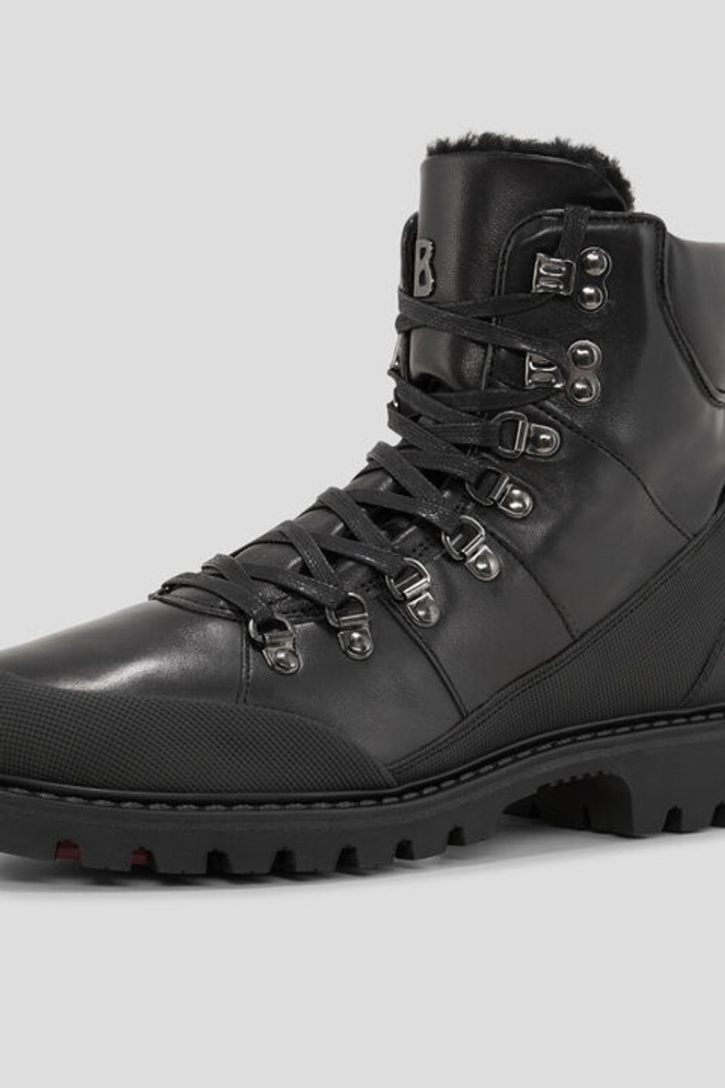 Helsinki Mid-calf boots with spikes in Black 4