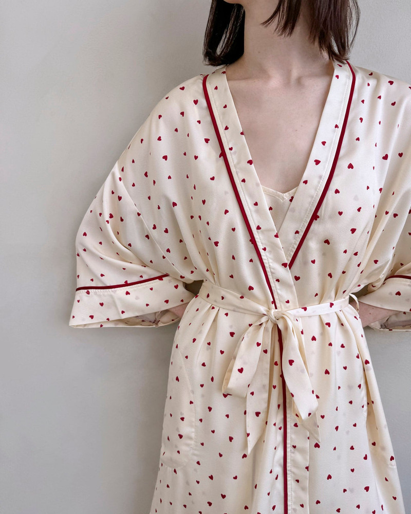 Small Heart Toss Satin Silk Robe 1