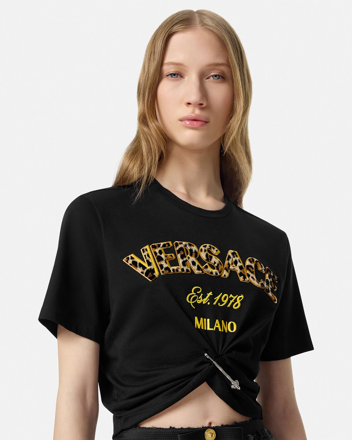 Wild Stamp Safety Pin Crop T-Shirt - 3