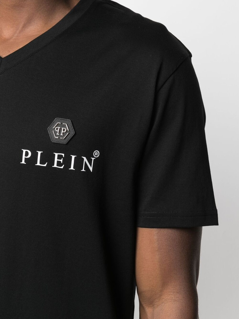logo-patch V-neck T-shirt 5