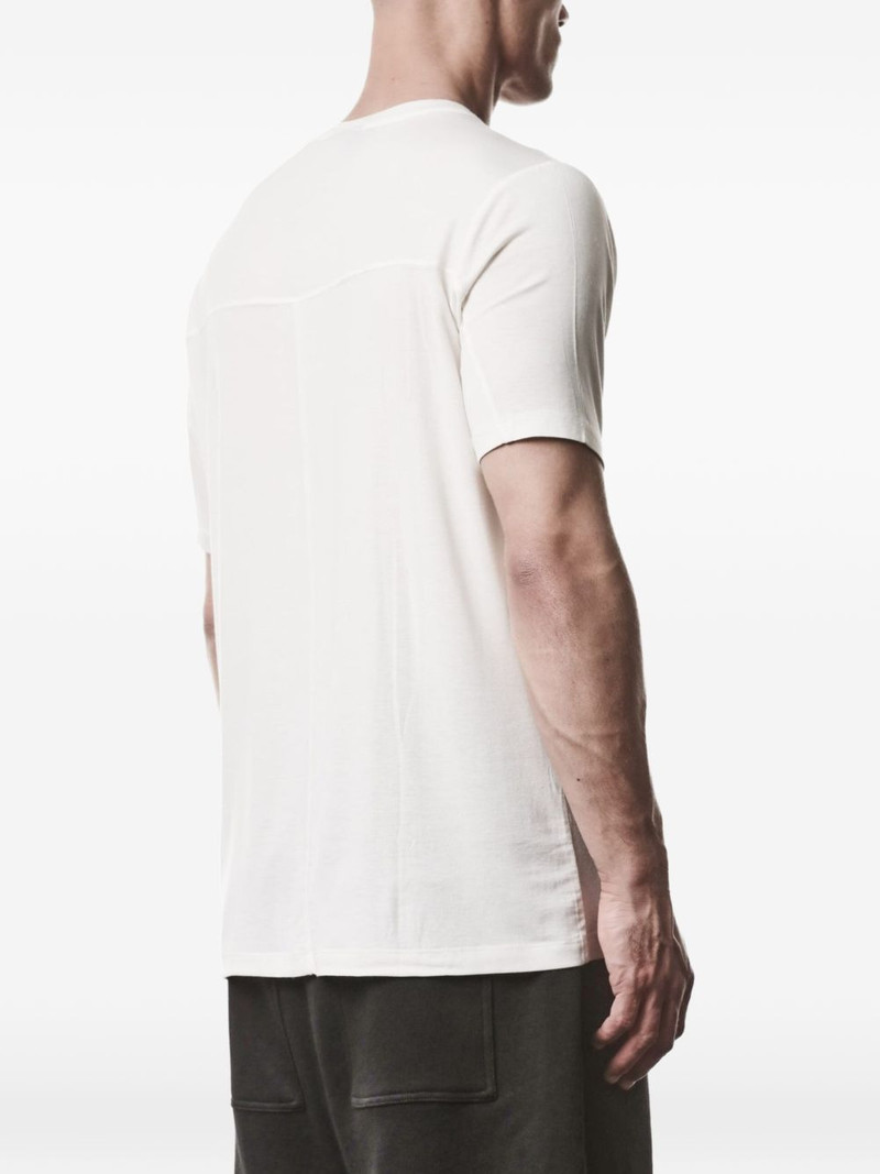 V-neck T-shirt 3