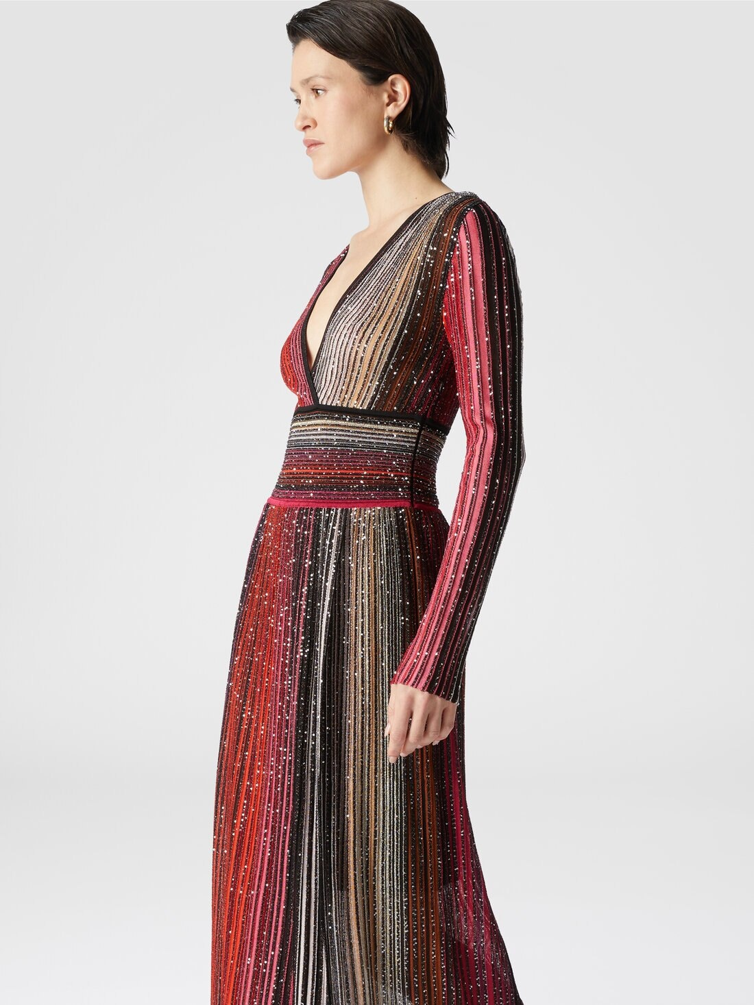 Long pleated dress with sequins - 5