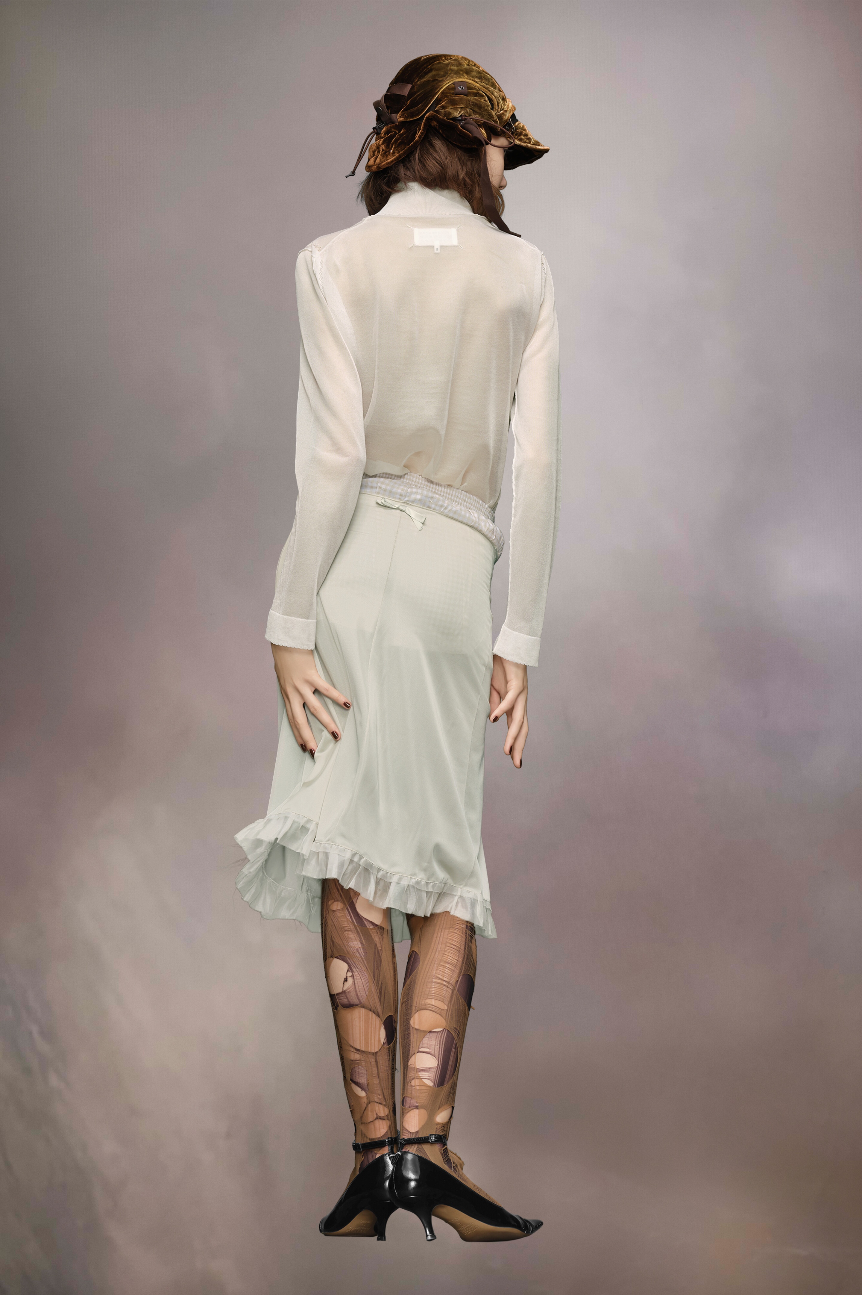 Anonymity of the lining skirt - 5