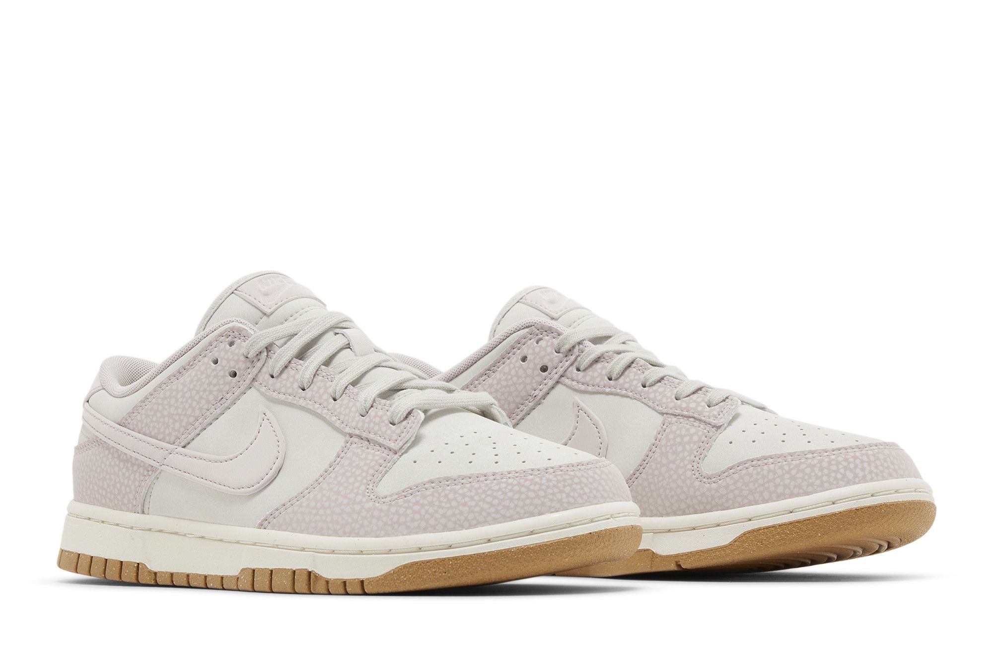 Wmns Dunk Low Premium Next Nature 'Platinum Violet' - 8