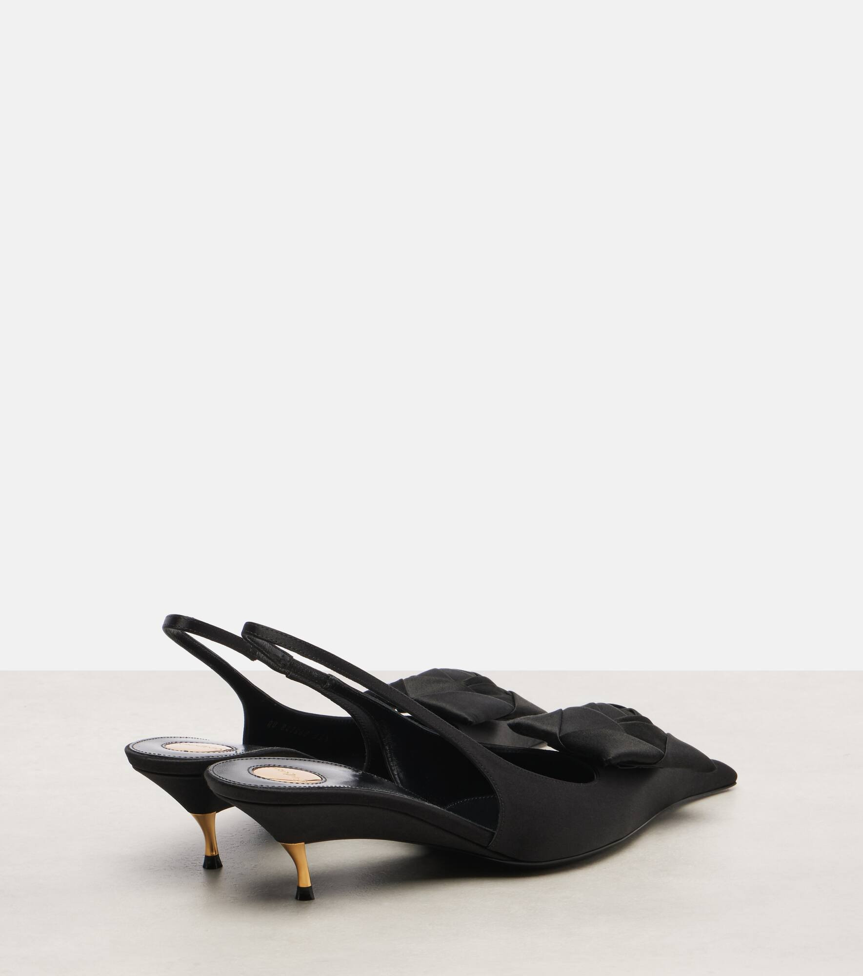 Dakota 50 crêpe satin slingback pumps - 2