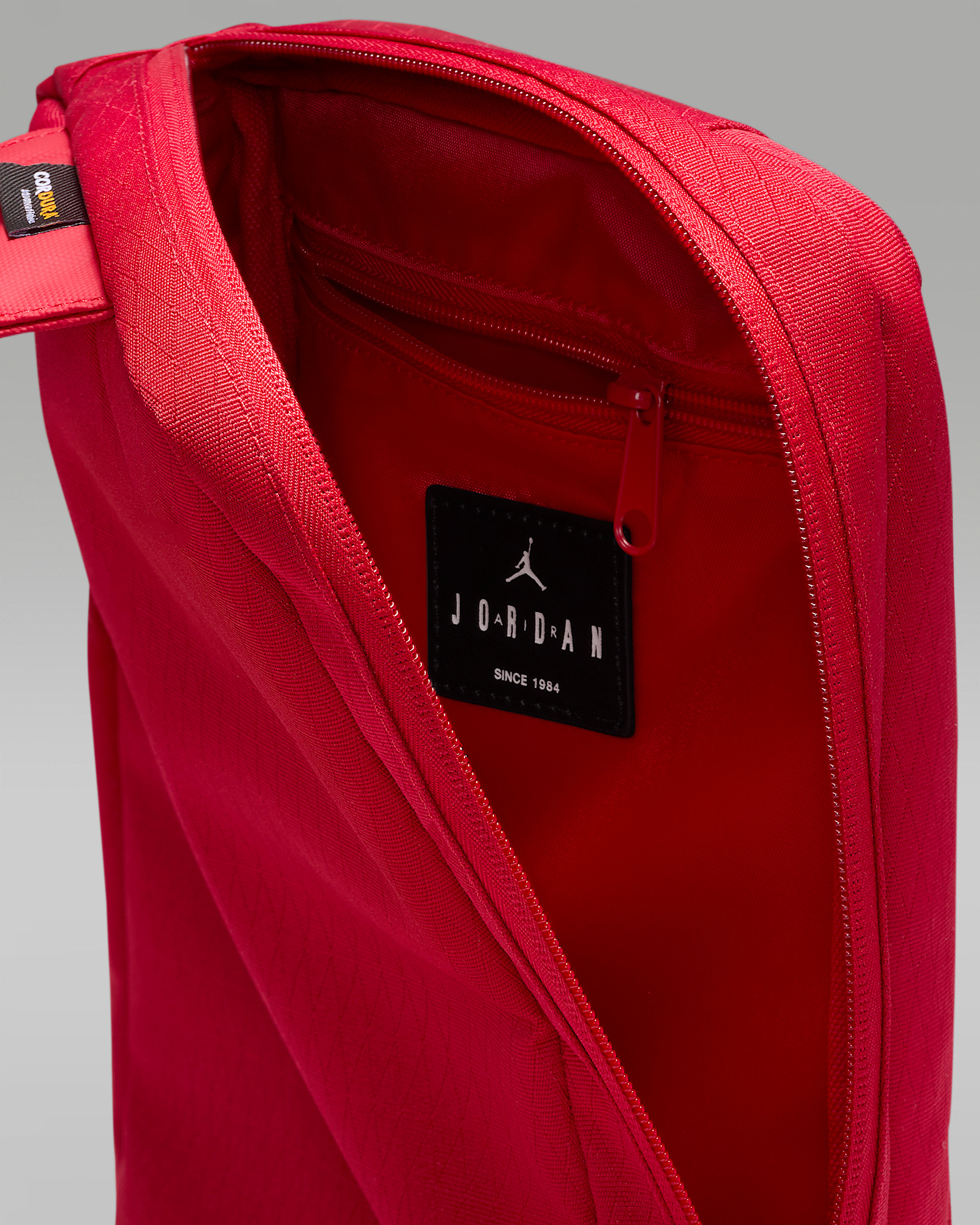 Jordan Collectors Crossbody Bag (3L) - 5