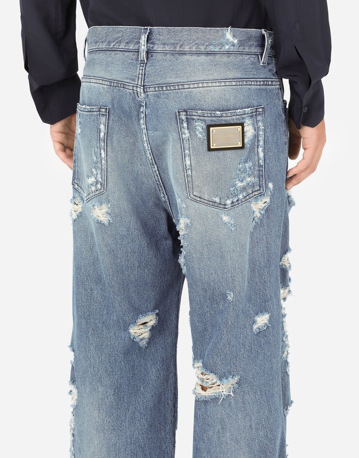 Oversize light blue wash jeans with rips - 5