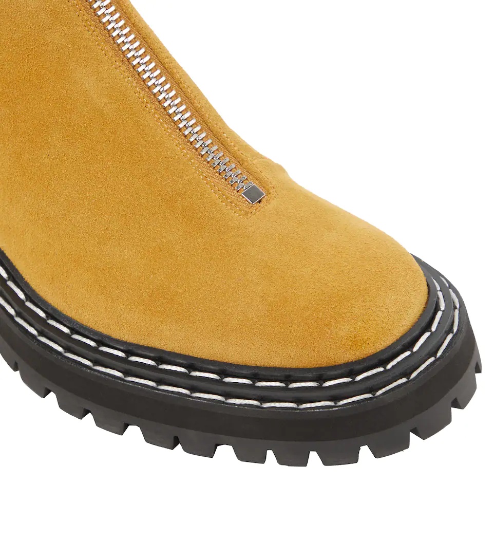 Suede ankle boots - 6