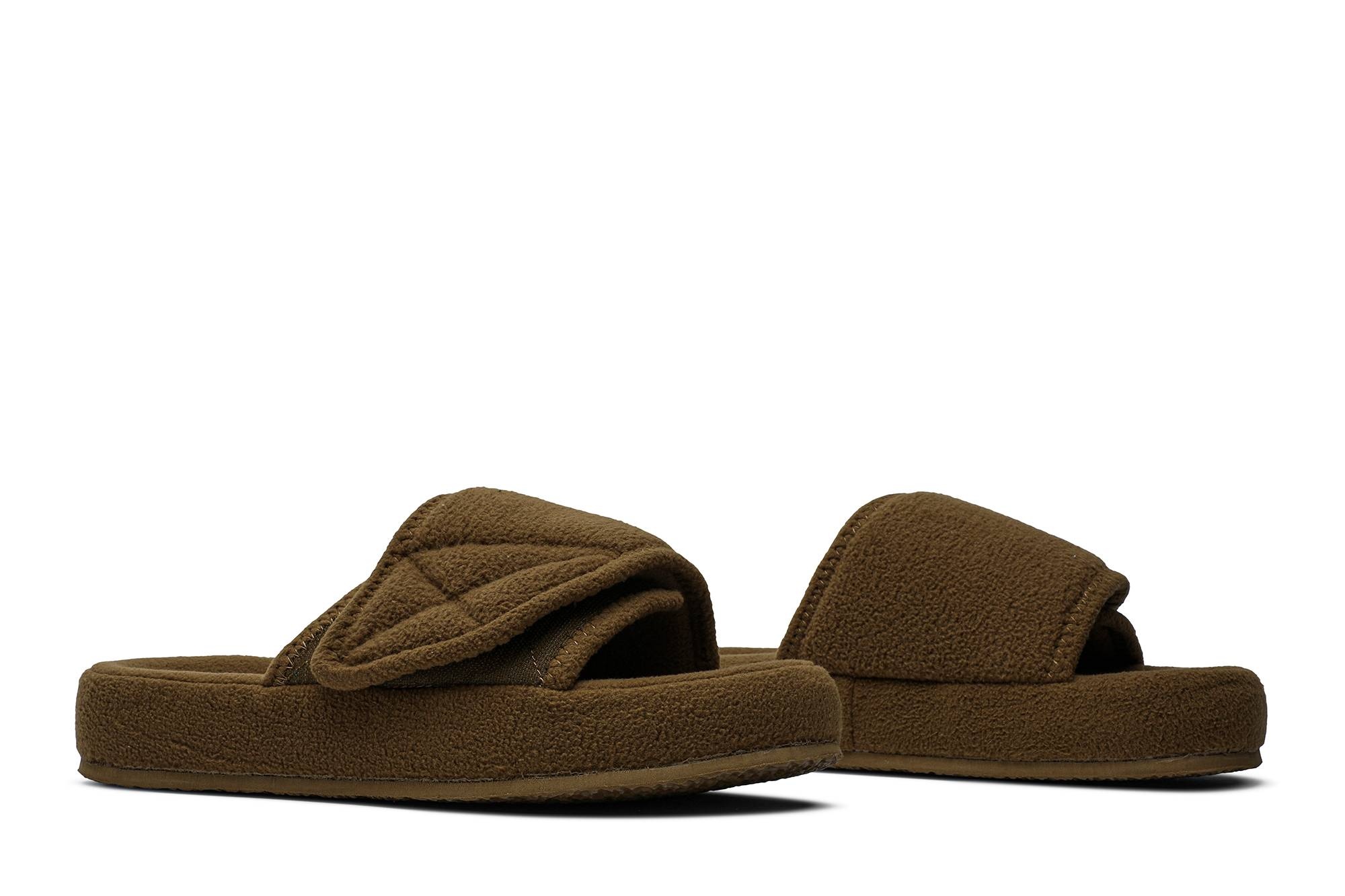 Yeezy Season 7 Fleece Slide 'Trench' - 8