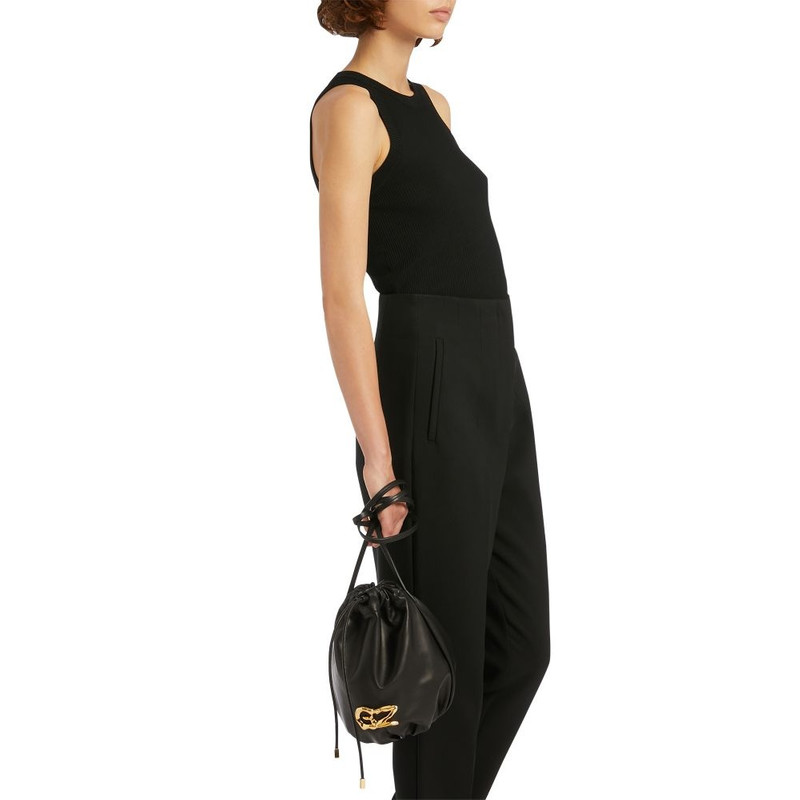 Giuseppe Zanotti Izar outlook