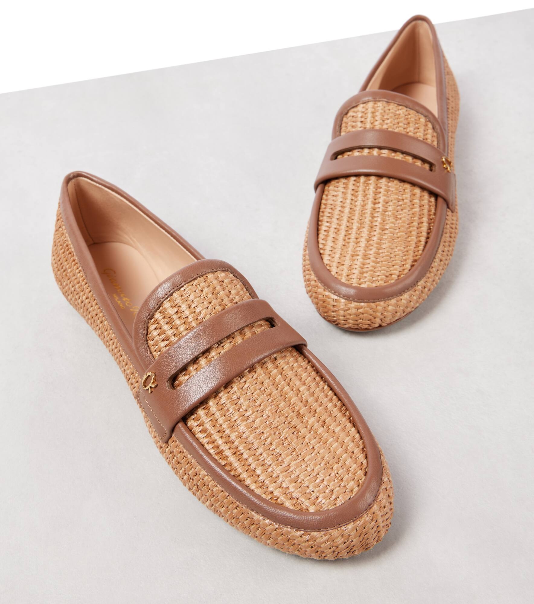 Leather-trimmed raffia loafers - 5