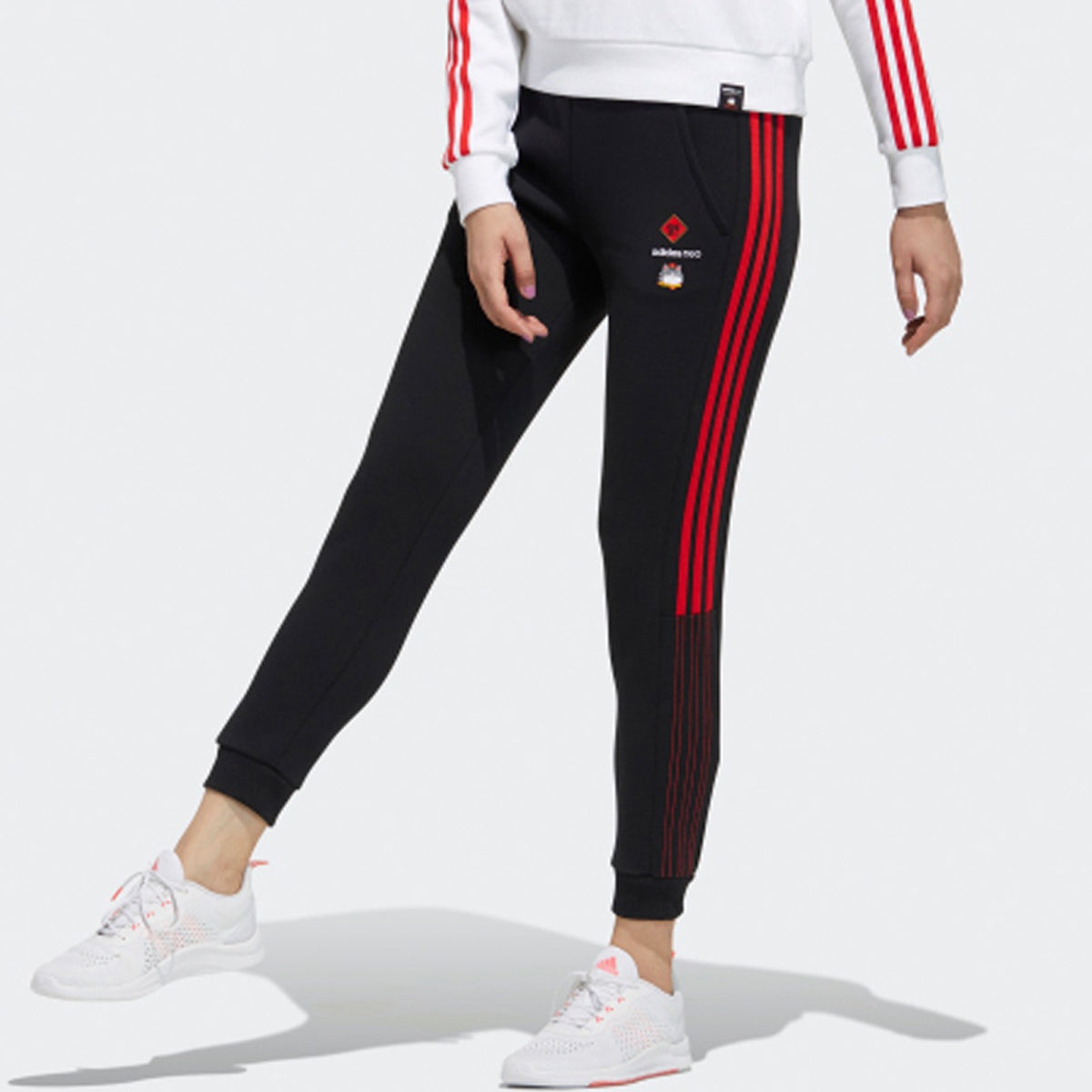 (WMNS) adidas Neo x CNY WW Track Pants 'Black Red' GP5750 - 2