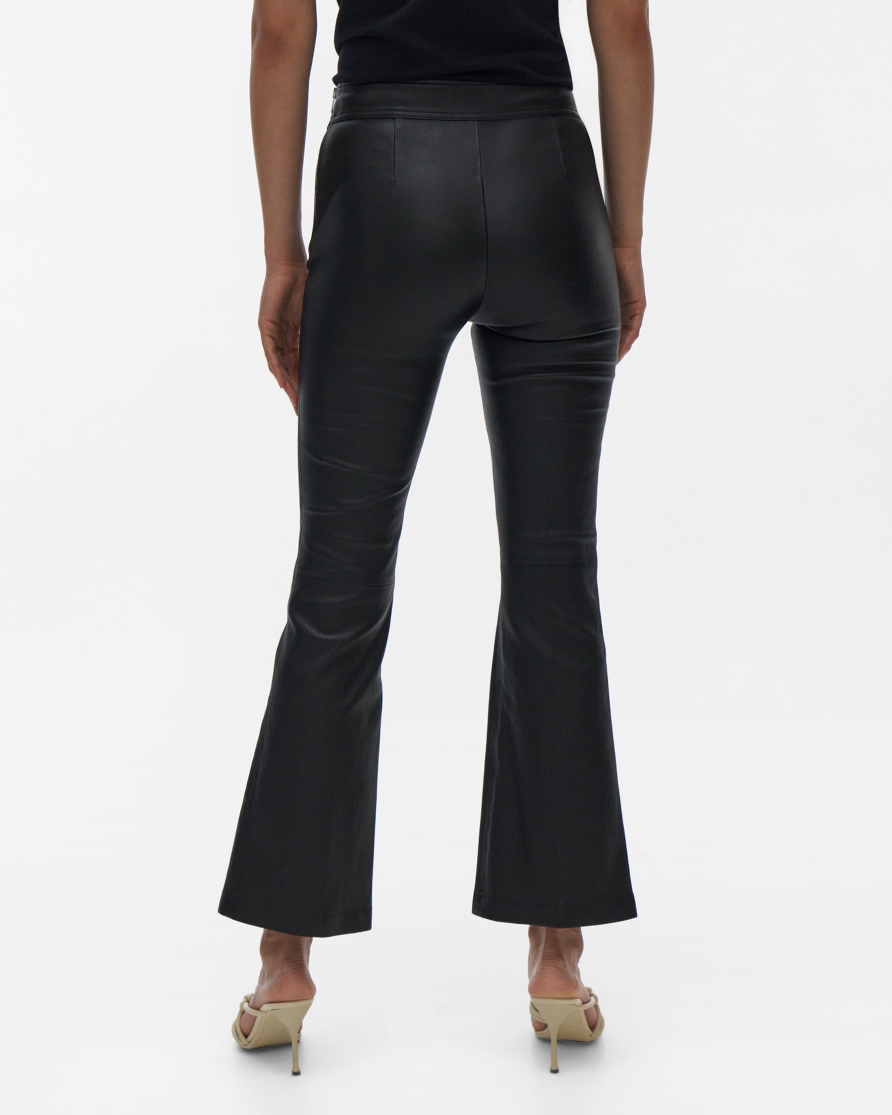 【関税込み】Helmut Lang ブラック フレア レギンス Helmut Lang Slit Flare Pant | WWW.HELMUTLANG.COM