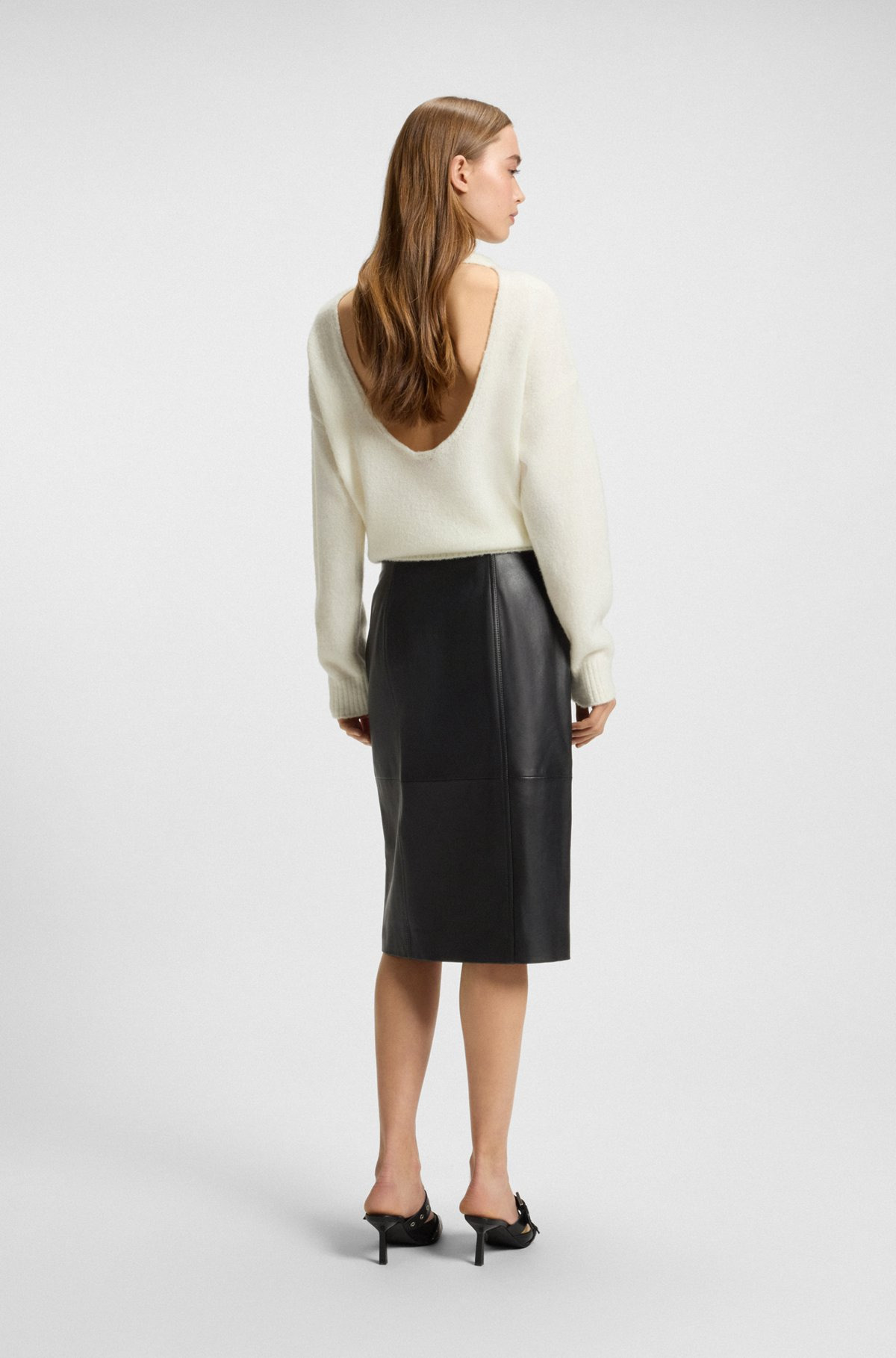 GALLERY COLLECTION OVERSIZED-FIT SWEATER IN A WOOL BLEND - 4