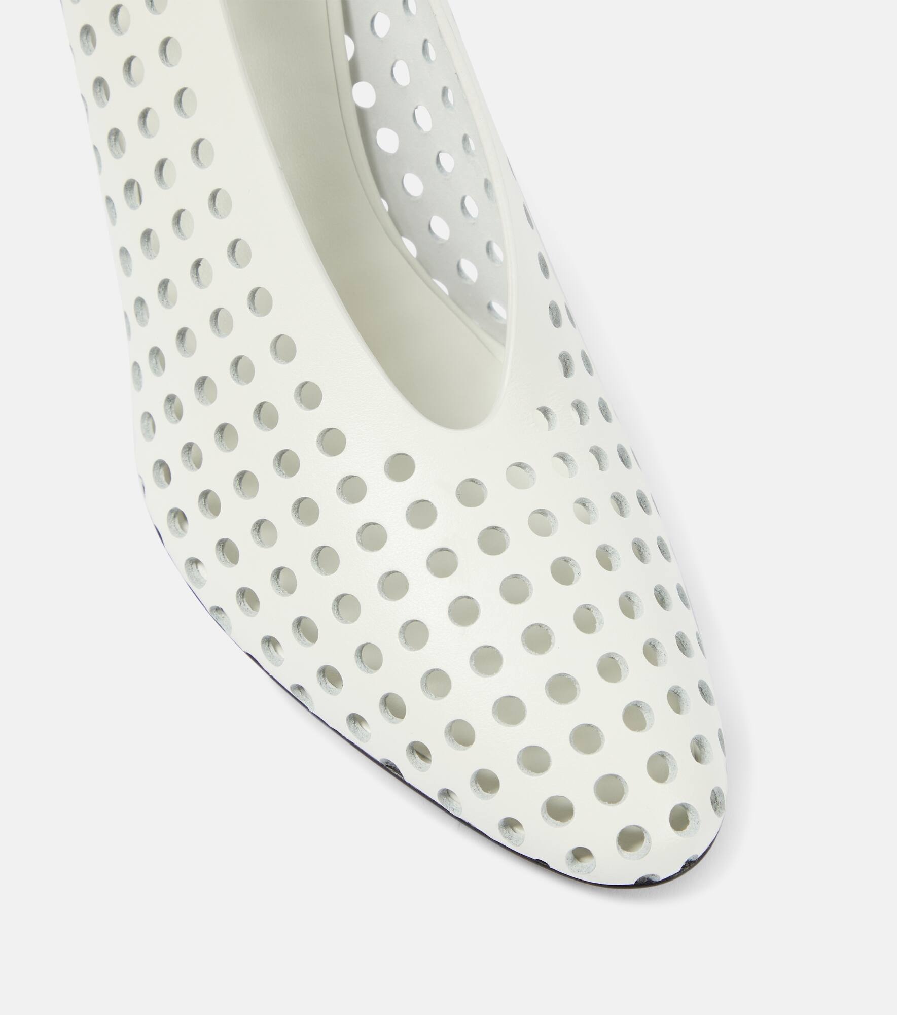 Perforated Cone leather pumps - 6