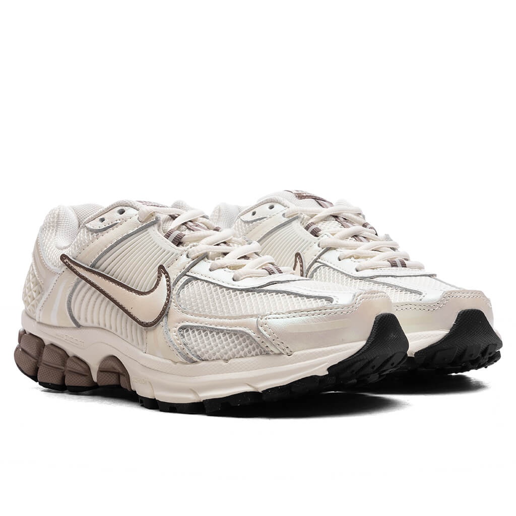 WOMEN'S ZOOM VOMERO 5 - SAIL/MINK BROWN/BLACK - 2