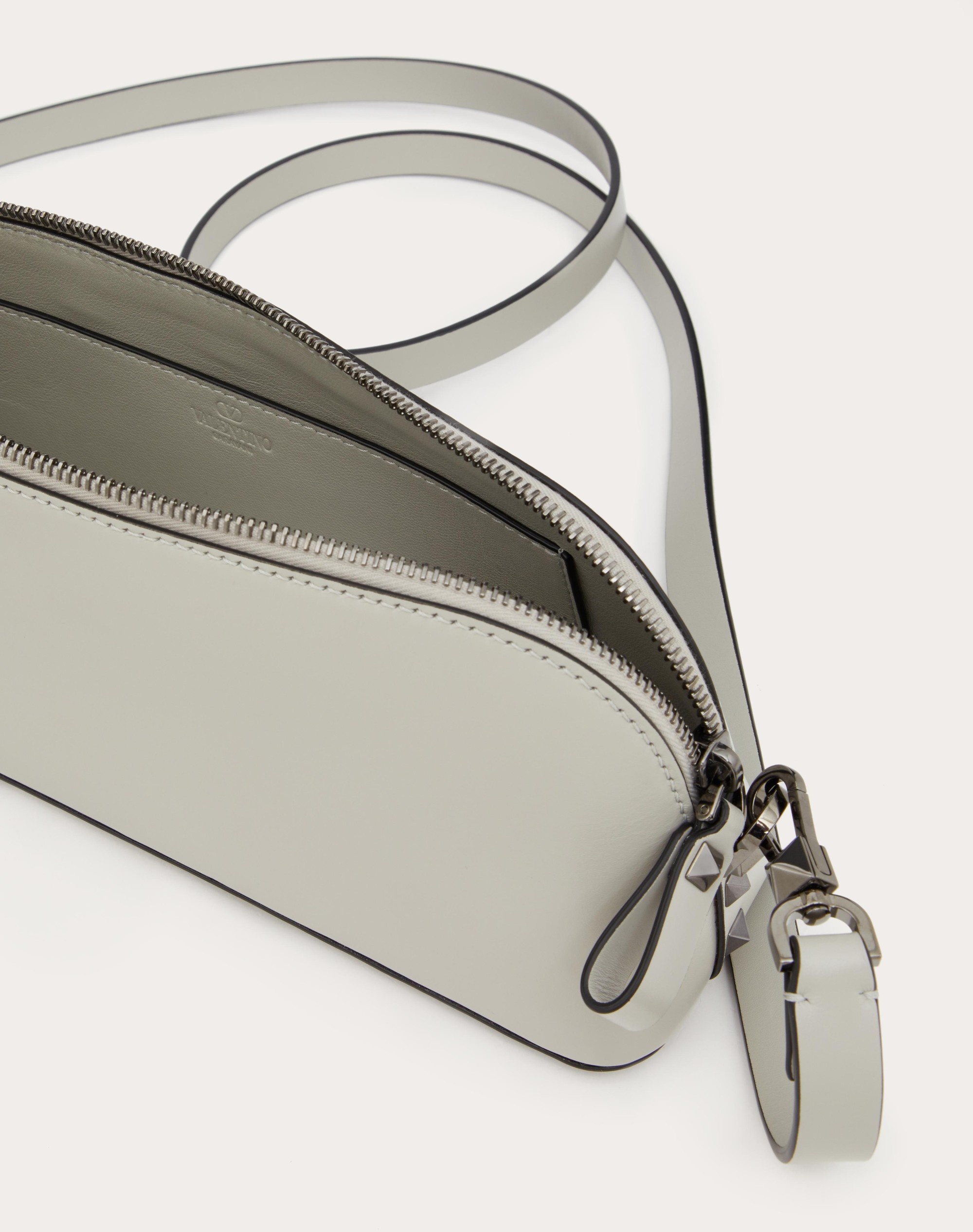 ROCKSTUD CALFSKIN CLUTCH - 7