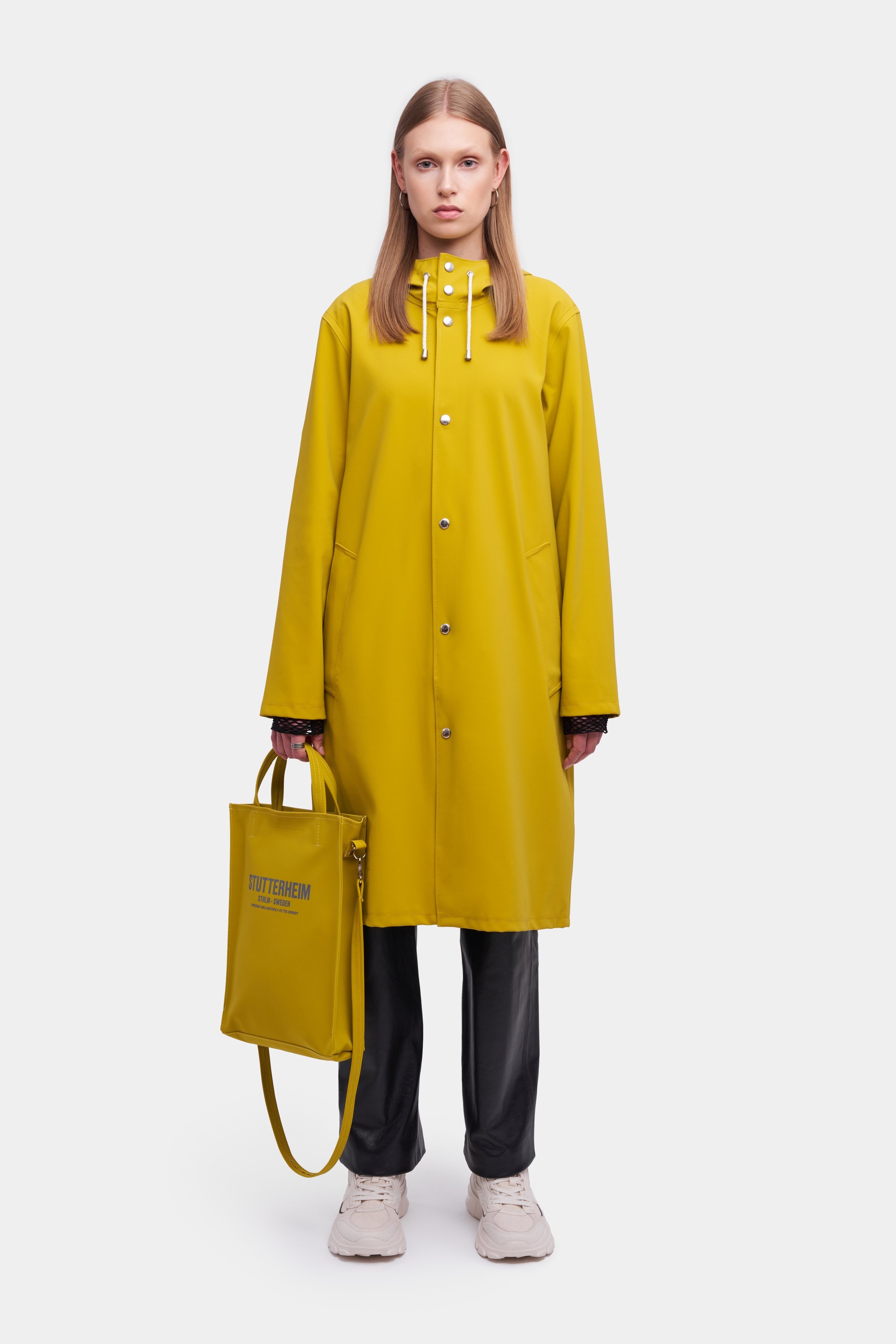 Stockholm Long Matte Raincoat Gold - 2