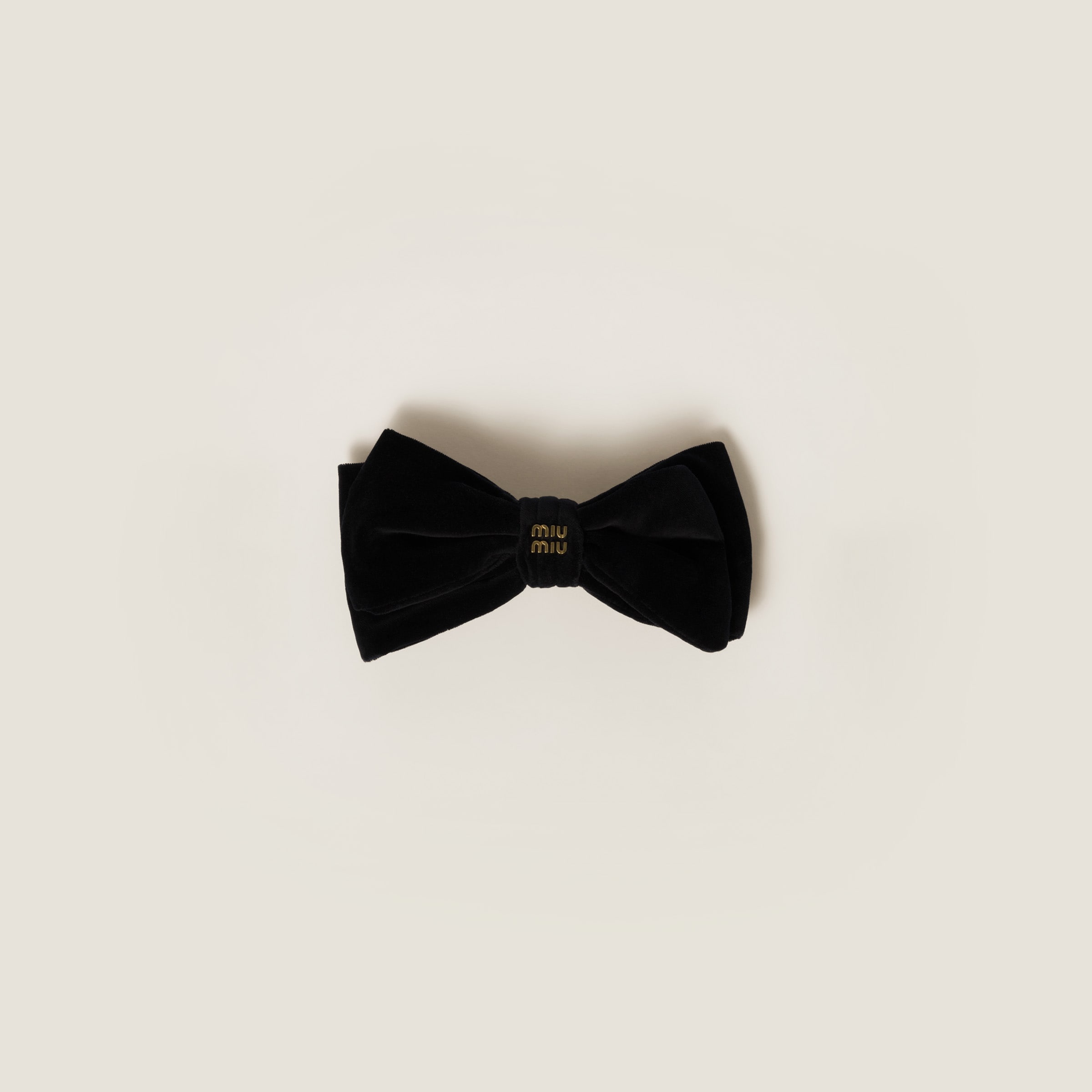 Velvet hair clip - 1