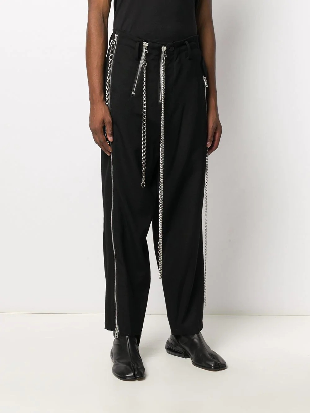 chain-detail straight leg trousers - 3