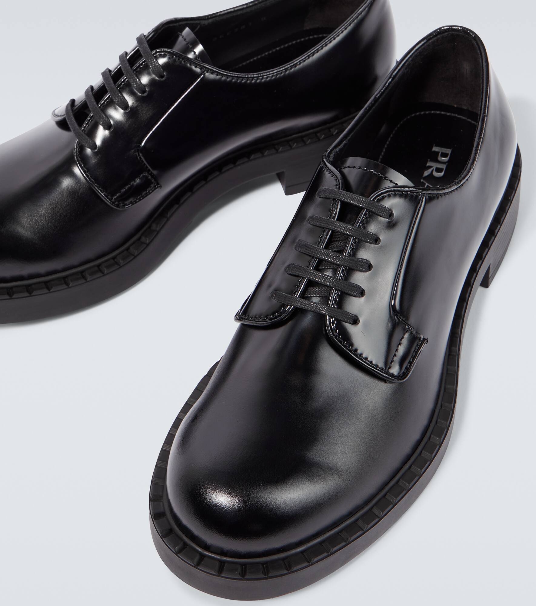 Brushed leather Derby shoes - 3