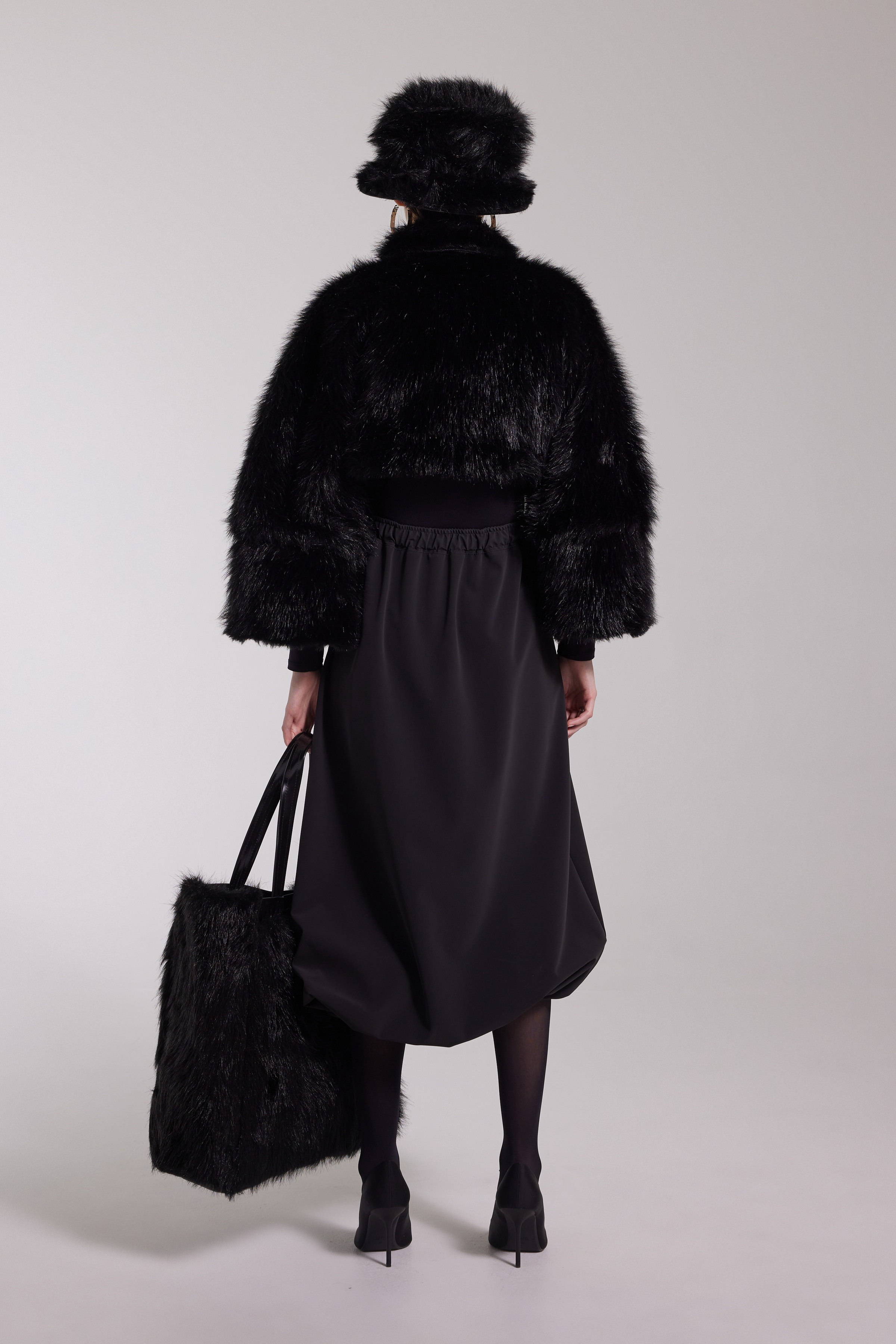 Lilla Tre Zip Faux Fur Black - 7