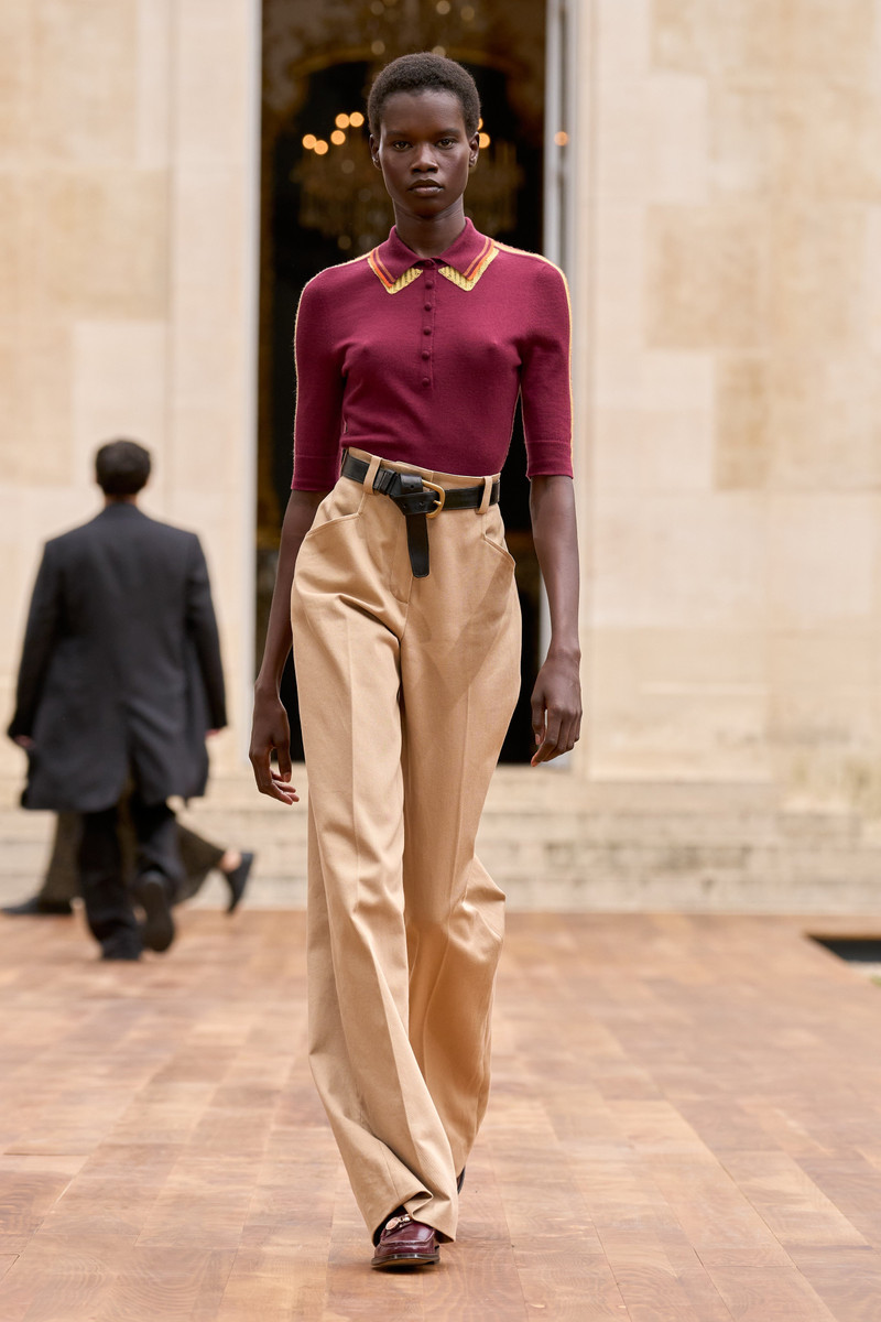 GABRIELA HEARST Norman Wide-Leg Pant in Camel Sea Island Cotton Twill outlook